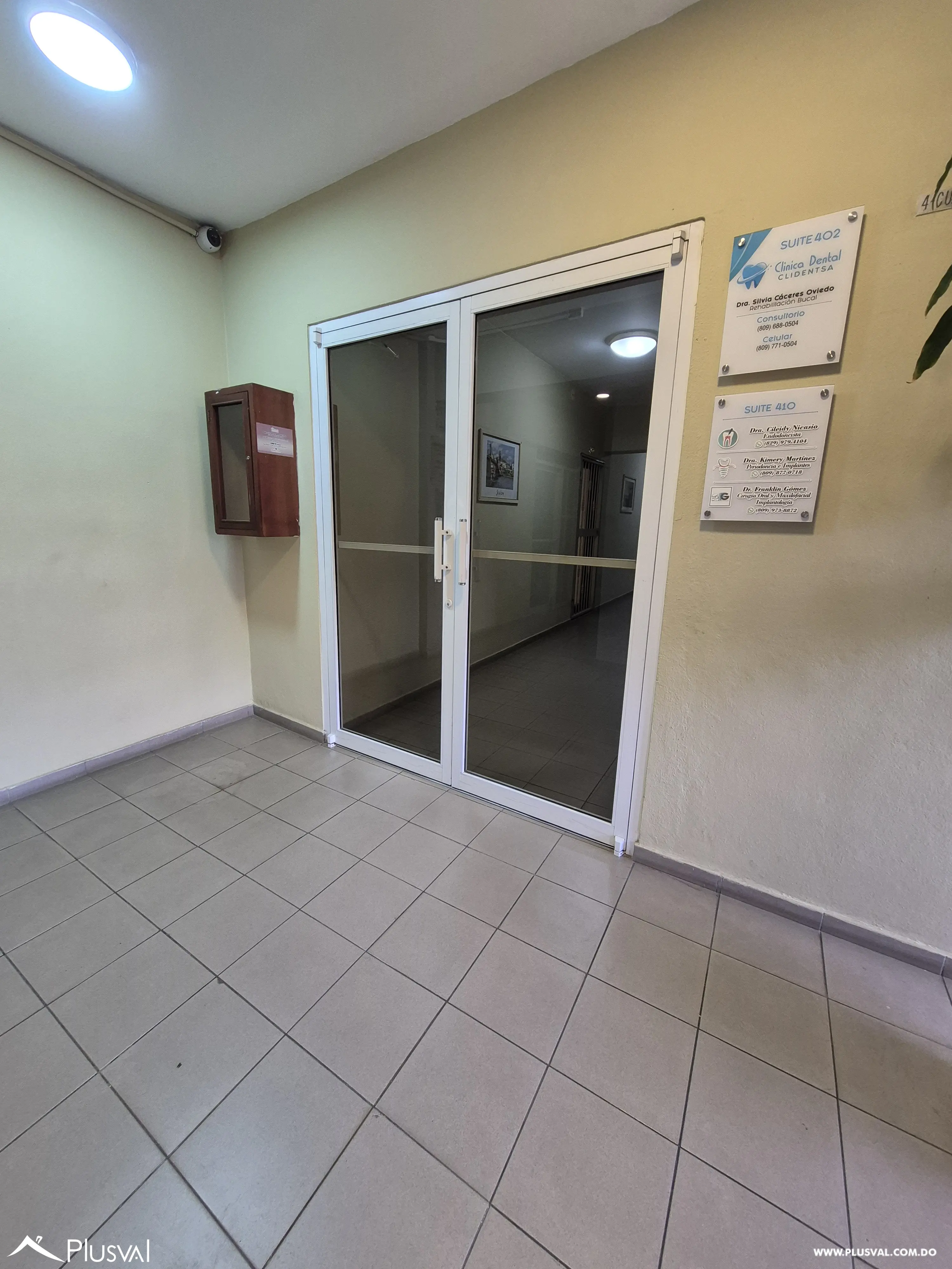 ALQUILER OFICINA PLAZA DE ALTO TRANSITO EN GAZCUE 493166