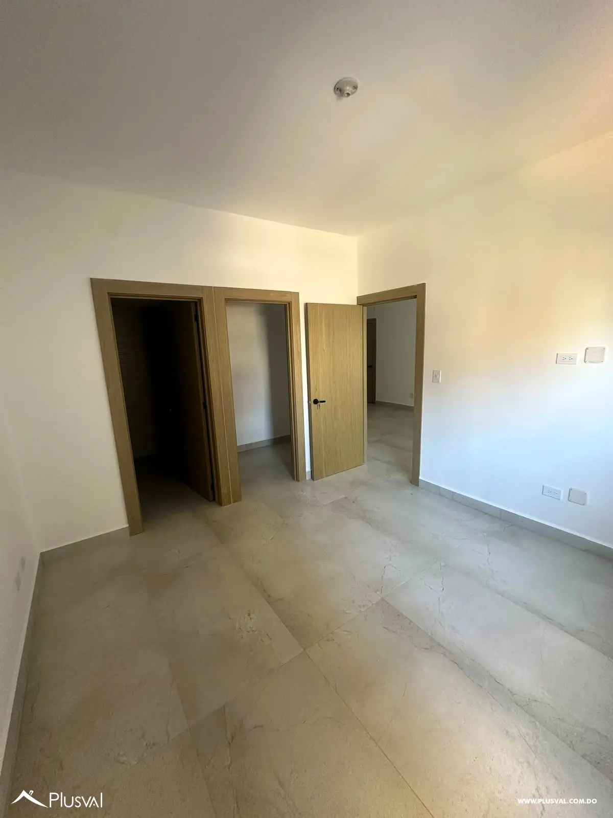 Apartamento Nuevo en la mejor zona de Evaristo Morales 525625