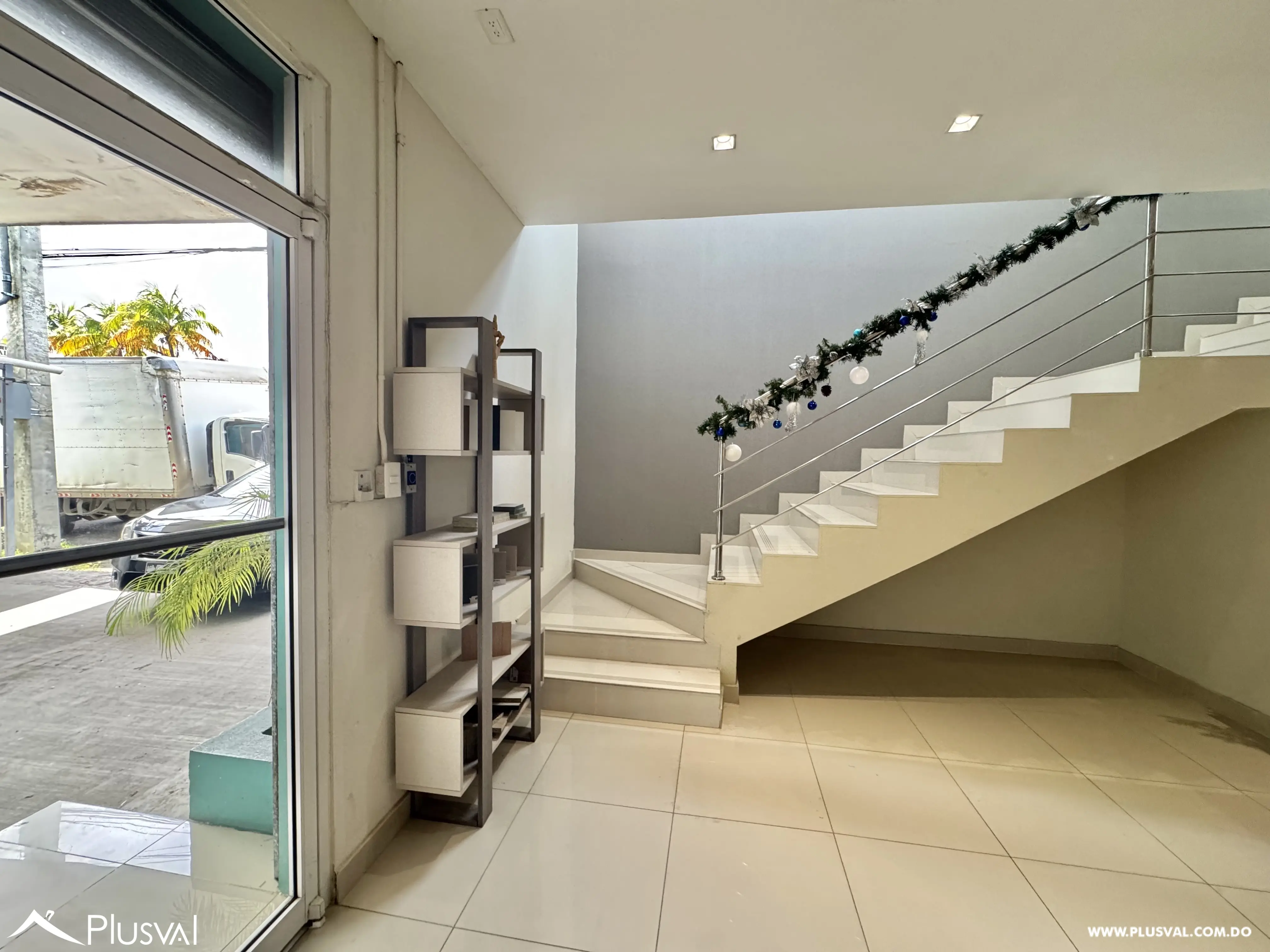 Alquilo Excelente Nave de 800 mt2 en La Zona Industrial de Herrera 482763