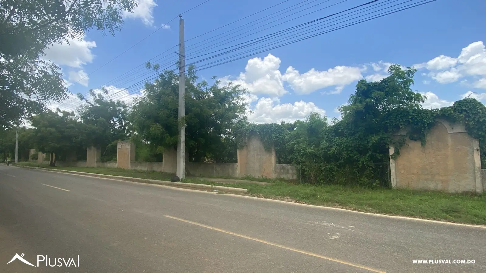 Vendo Excelente Solar entrando por Zona Franca de Las Americas 455538
