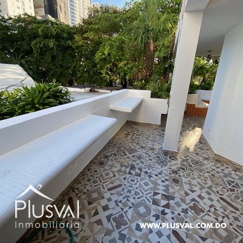 Apartamento en alquiler de buenos espacios en zona tranquila de Cacicazgos 362835