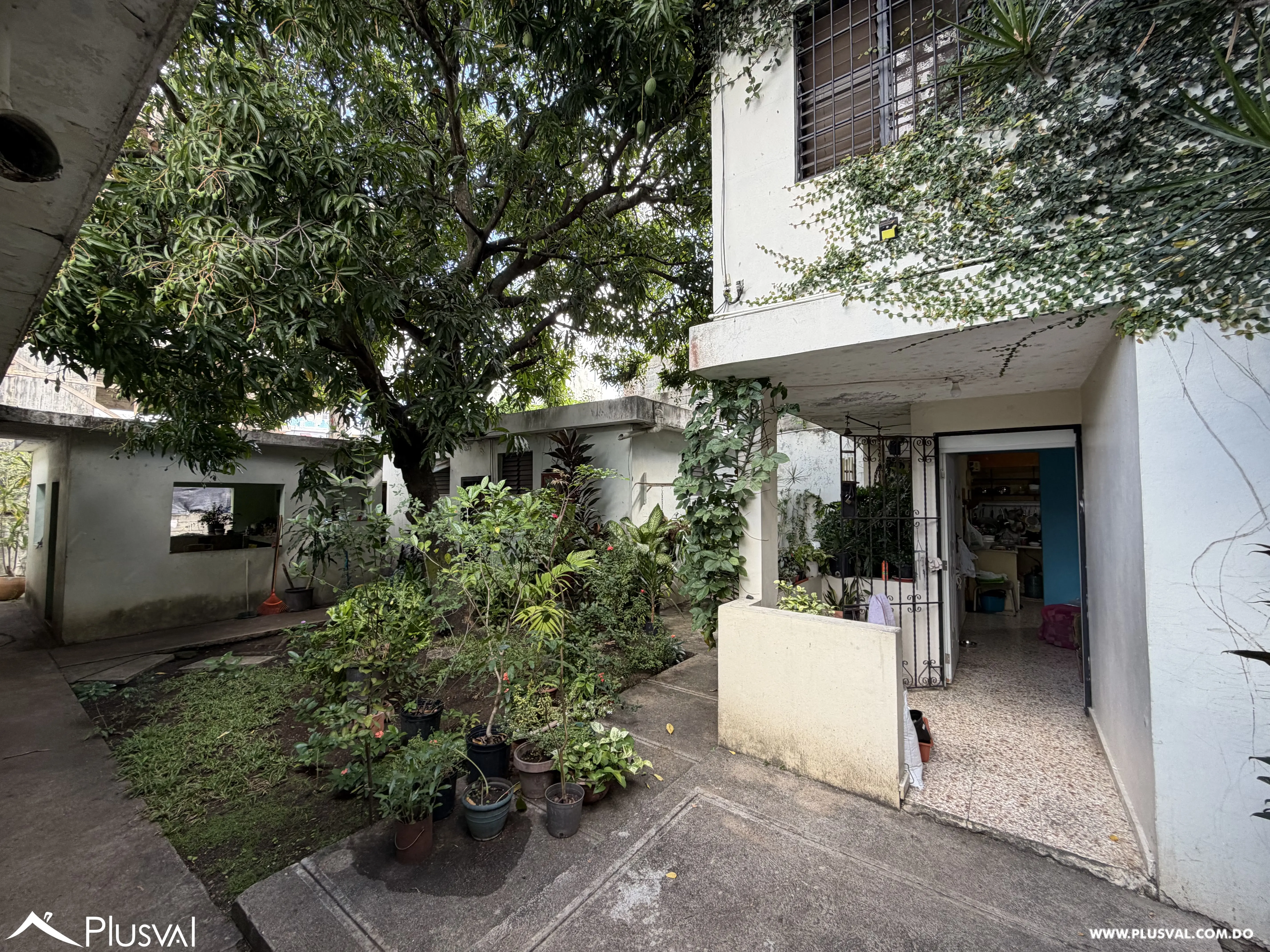 Casa-Solar en venta con excelente ubicación en Arroyo Hondo Viejo 500925