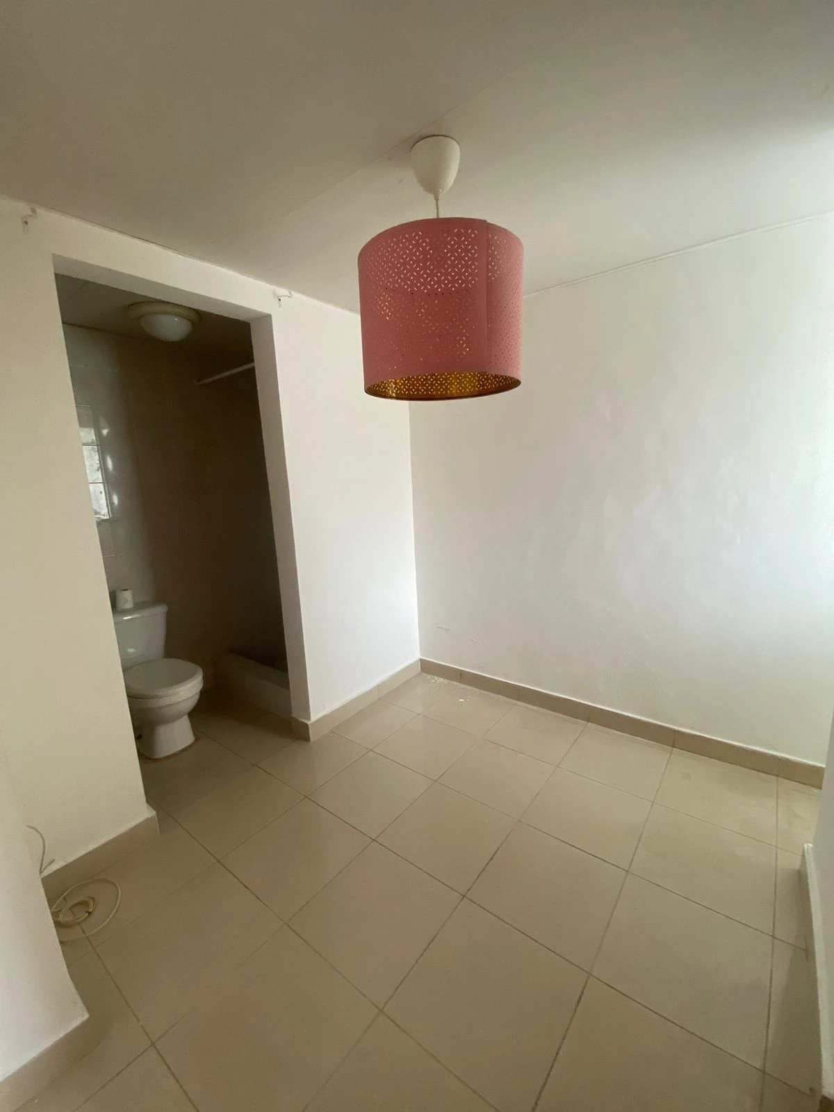 Amplio apartamento en venta con línea blanca en La Esperilla 444466