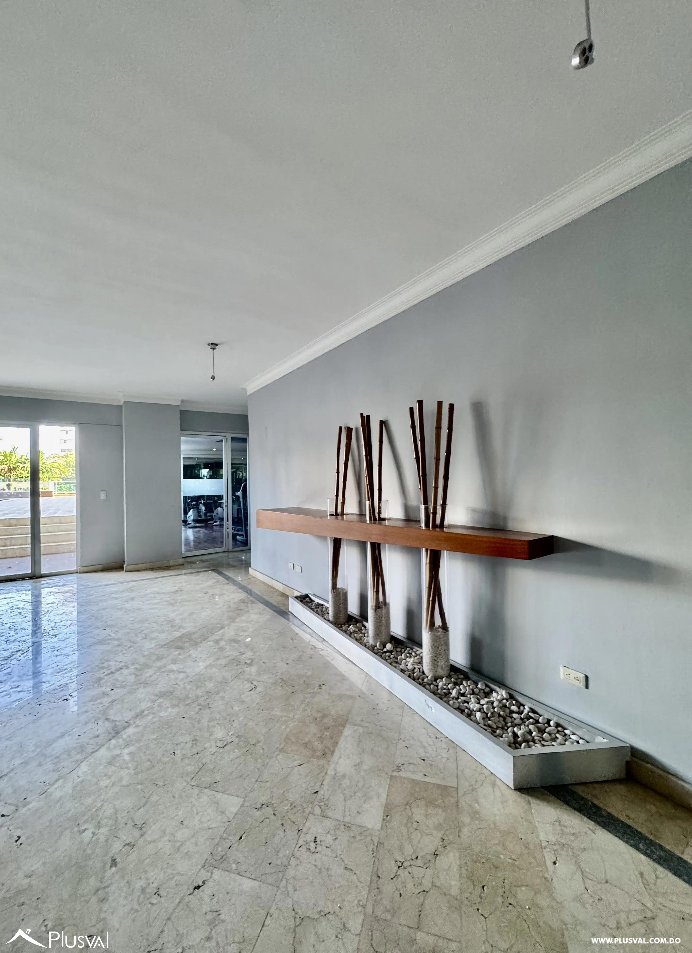 Alquilo Amplio y Maravilloso Apto. en una de las Zonas mas Exclusivas de La Esperilla 490544