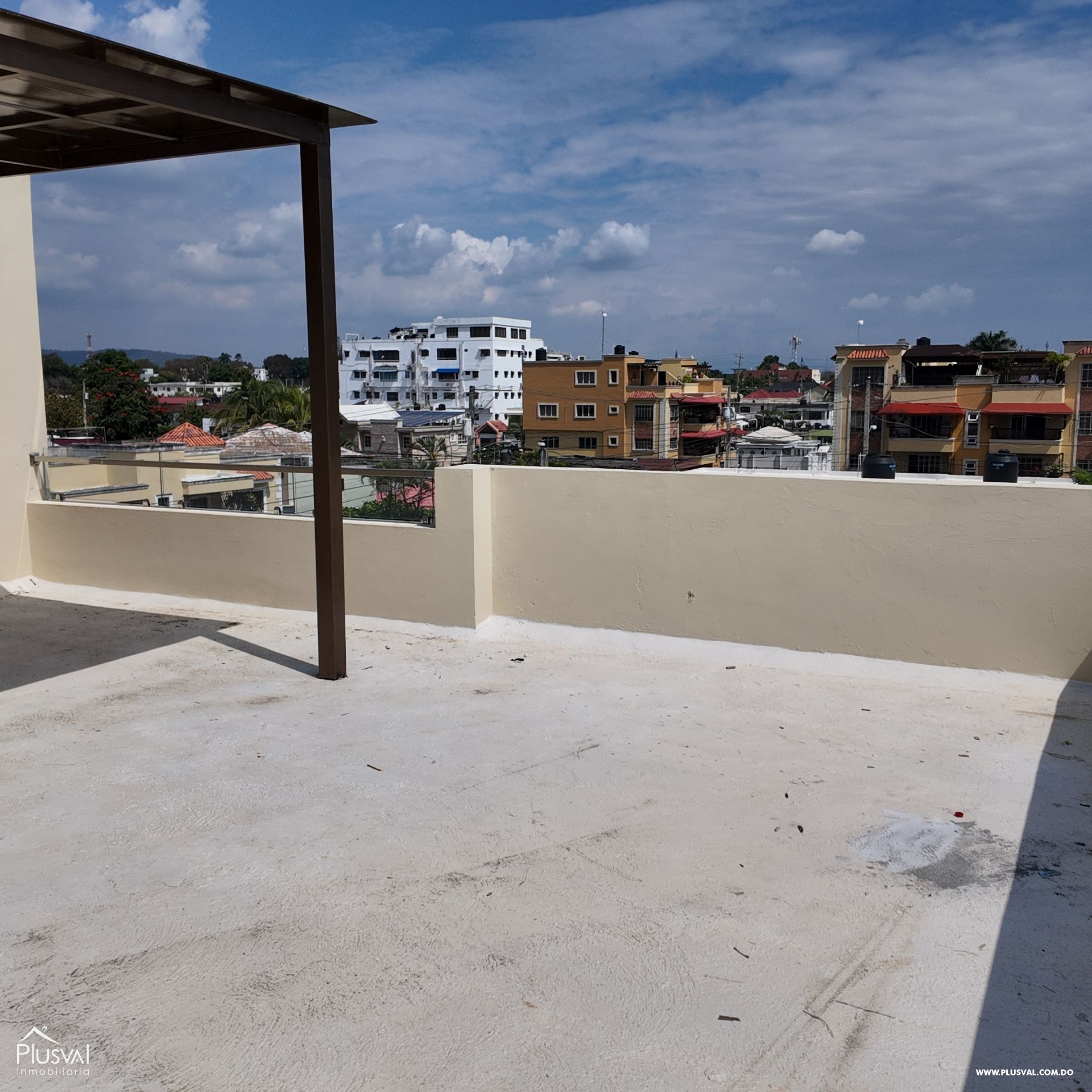Se vende apartamento en La Vega Tercer nivel con terraza privada 425681