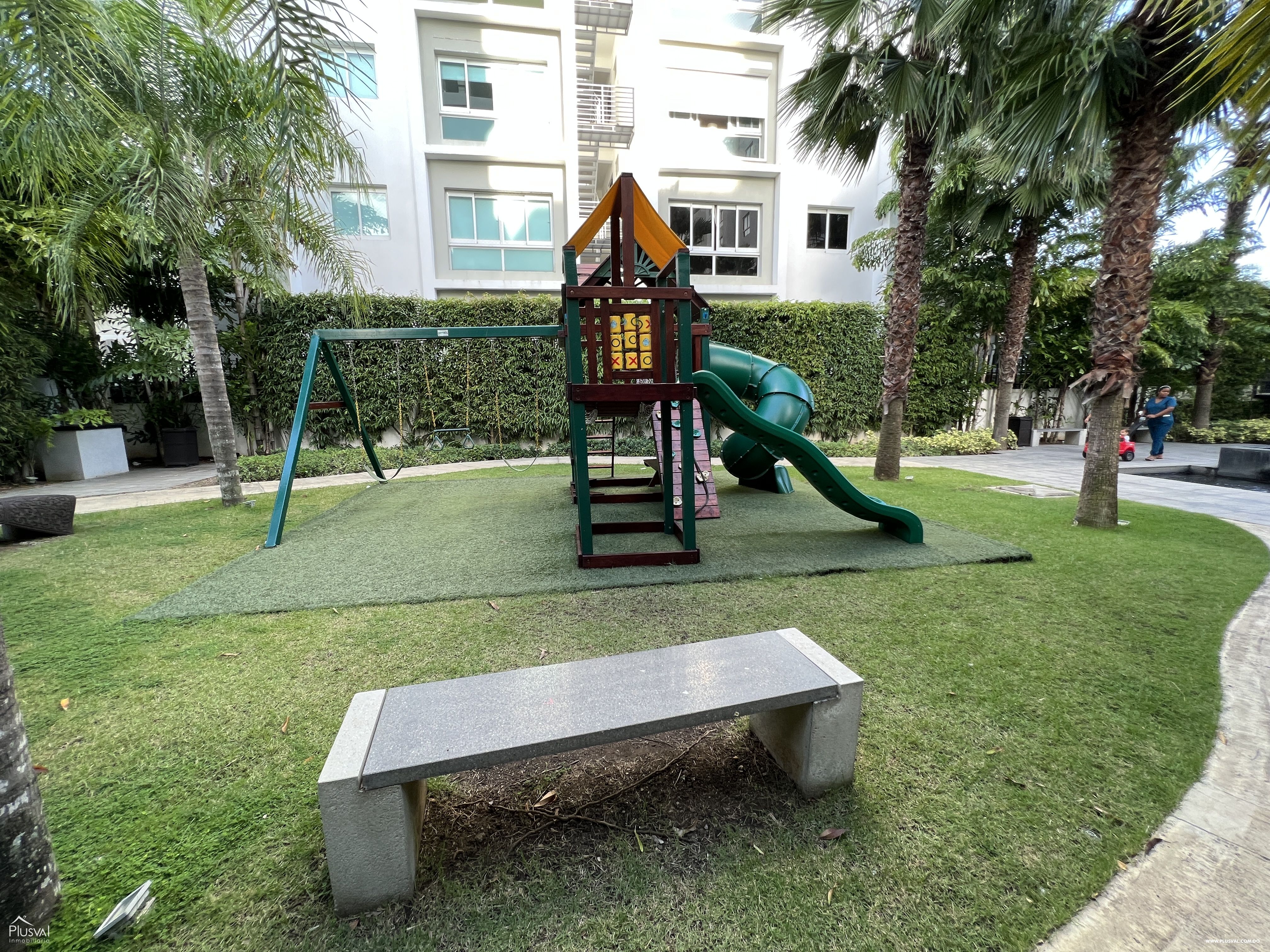 Impresionante  y Amplio Apartamento en Venta en Zona Exclusiva de Santiago. 238818