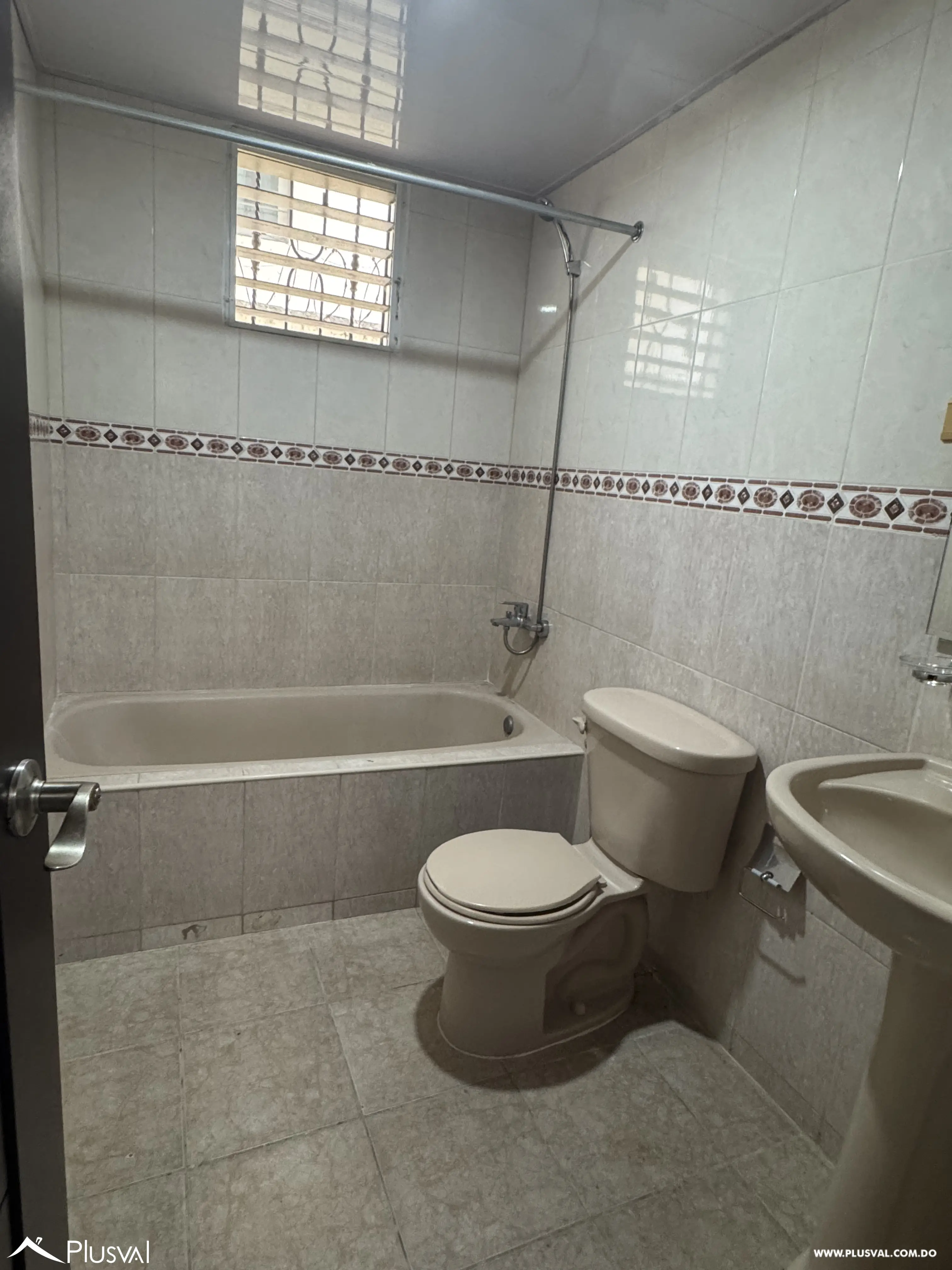 Alquila apartamento en Zona Céntrica en Primer nivel 479006