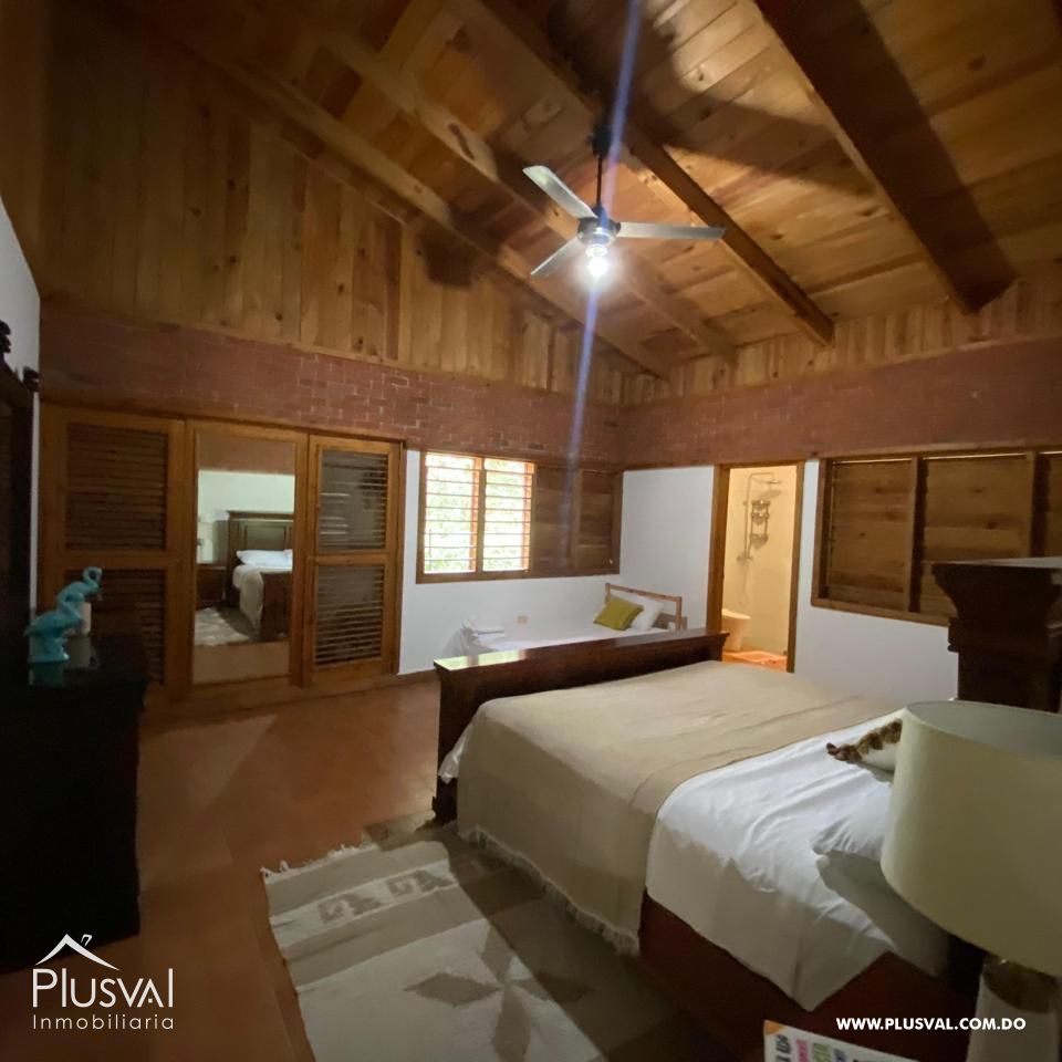 Villa con gran Terreno y piscina en Jarabacoa ideal para la familia o para inversión 424819