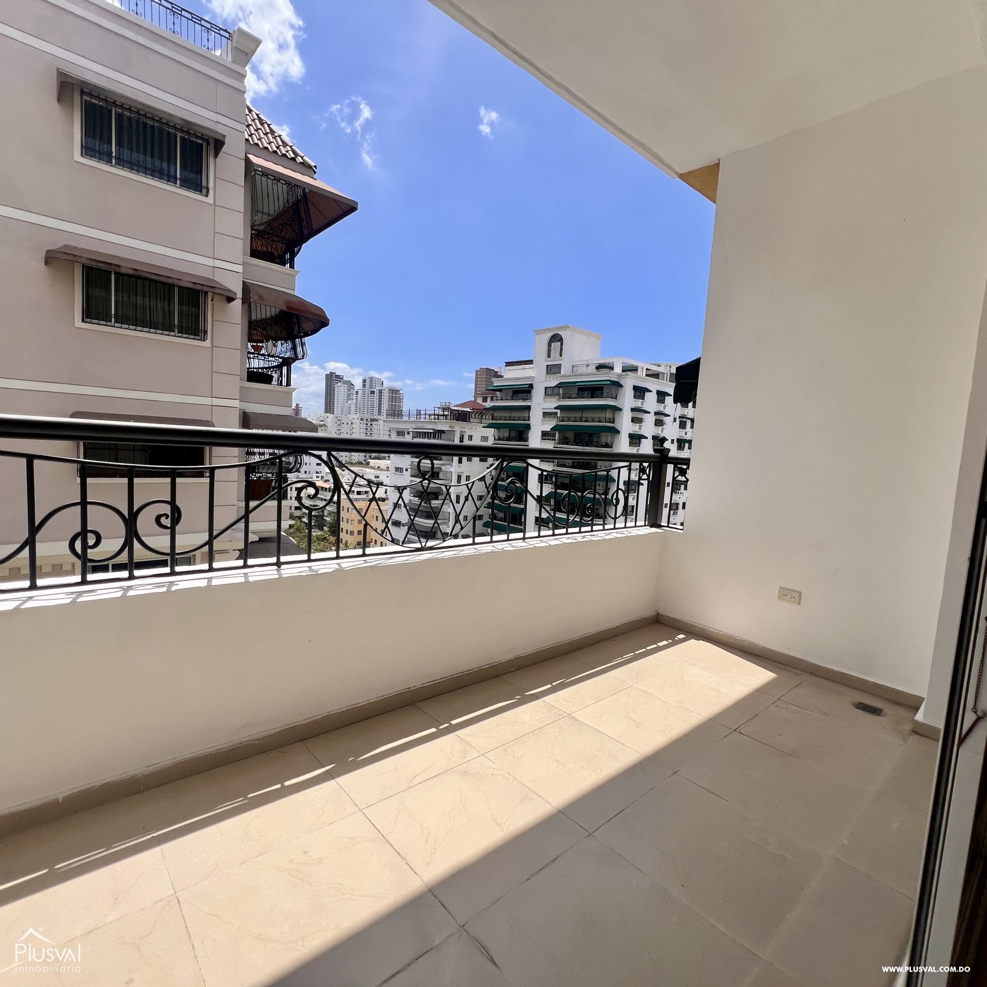 Penthouse en venta con vista al mar en Los Cacicazgos 436636