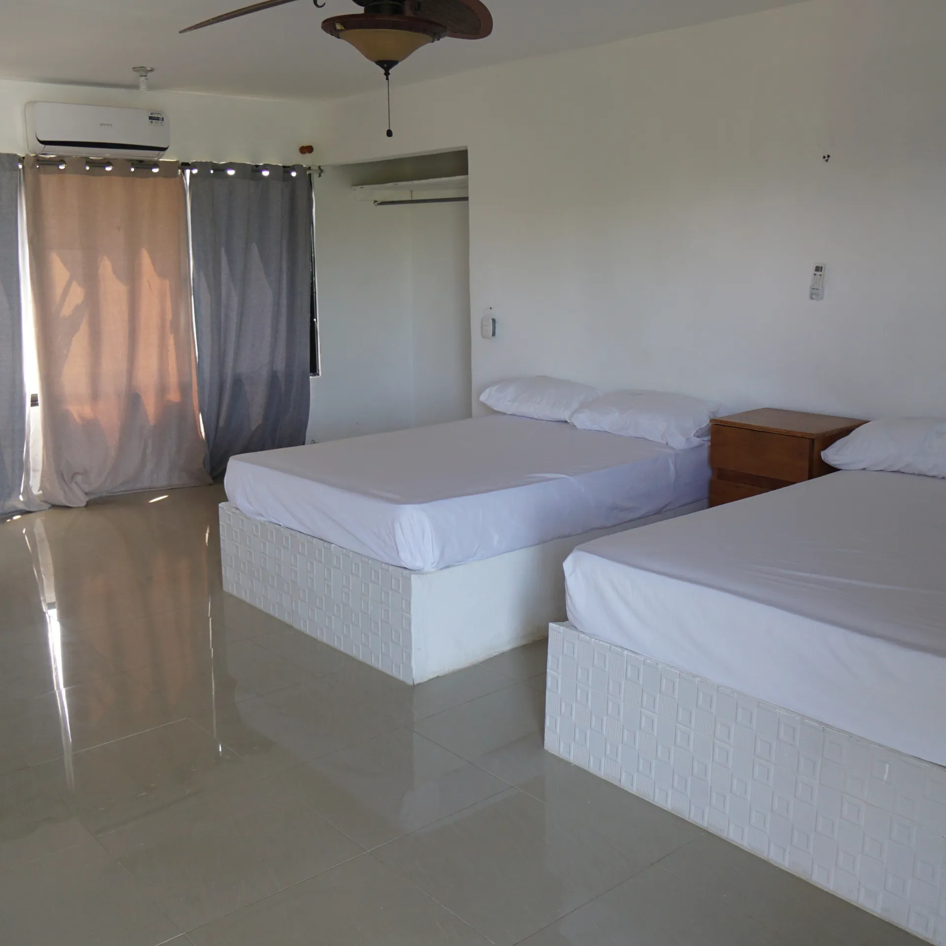 AMPLIA VILLA EN VENTA, EN EL PALMAR DE OCOA 422641