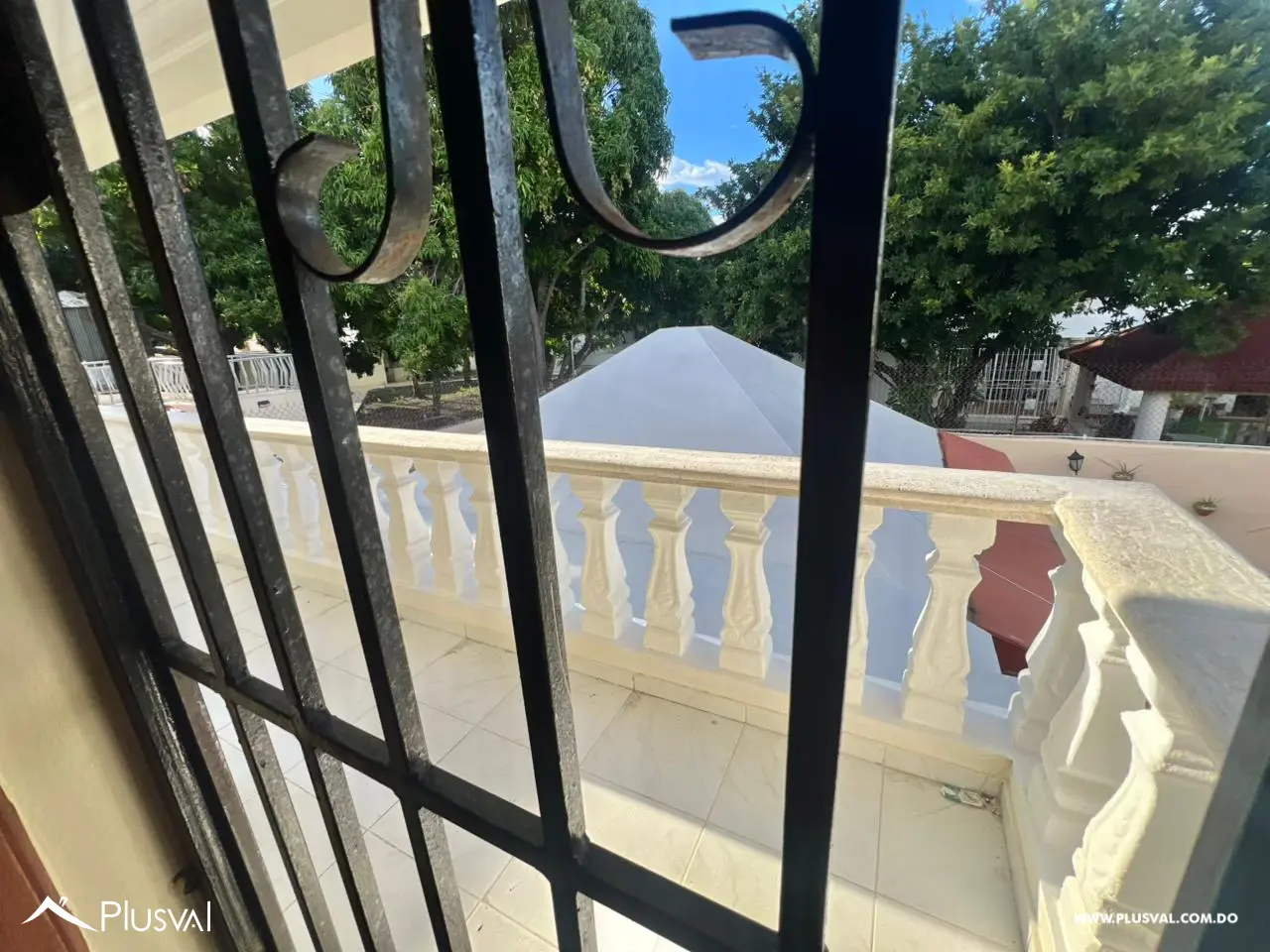 Casa en Bani de 6 habitaciones 499035