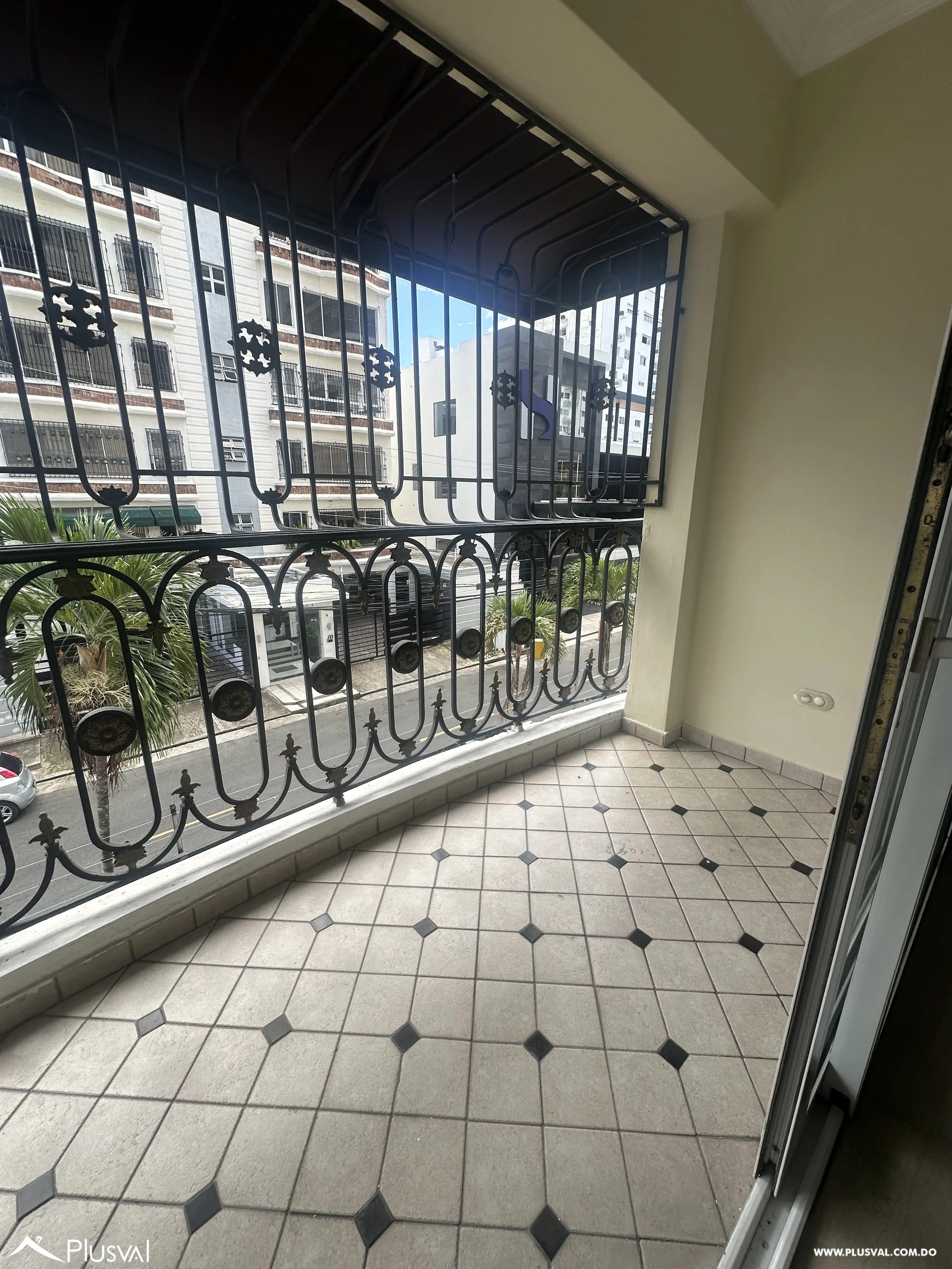 Elegante apartamento clásico en Naco – amplitud, ubicación y distinción 500650