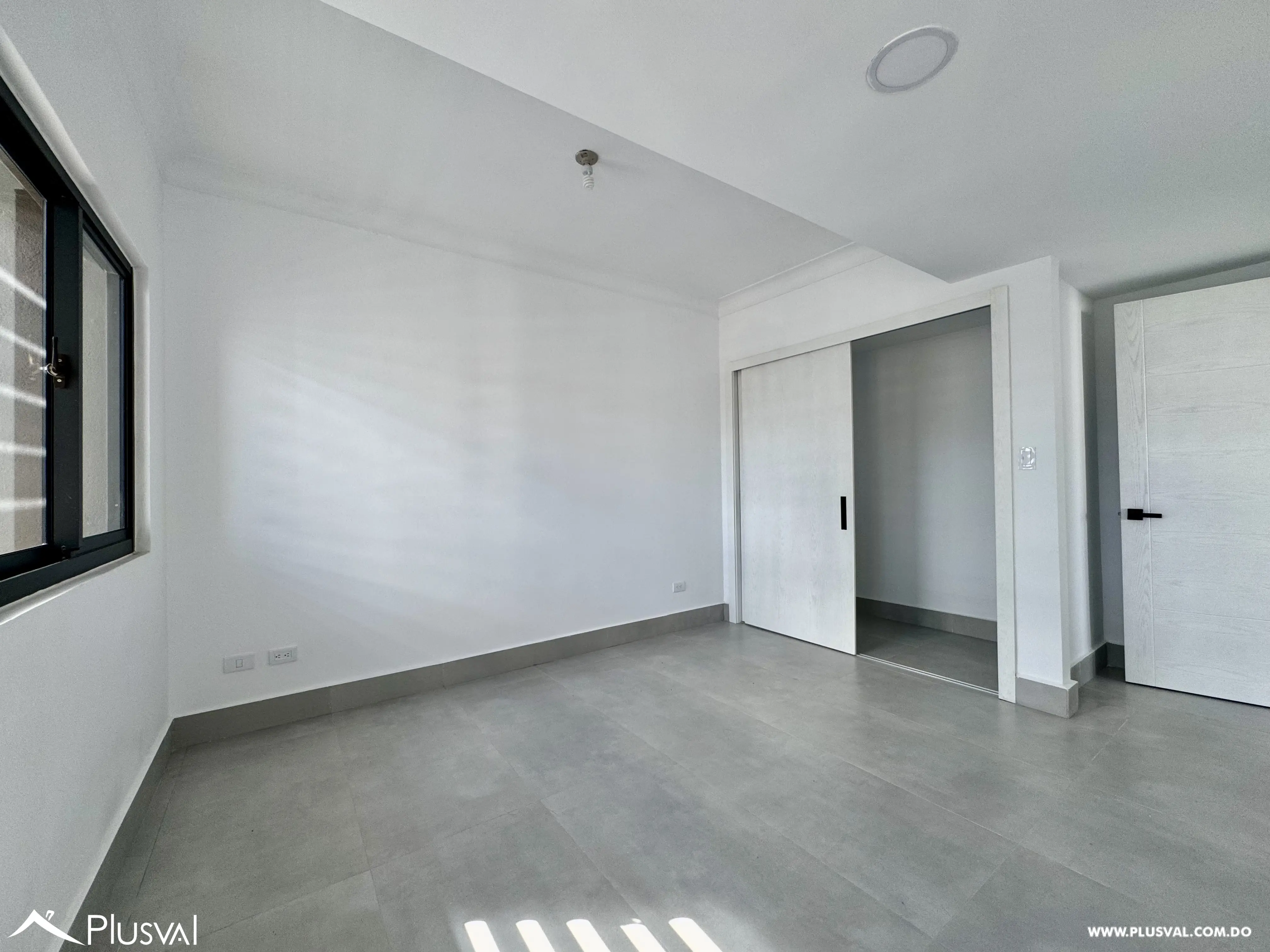 Alquilo Apto en una de las Zonas mas Exclusivas de Evaristo Morales 496417