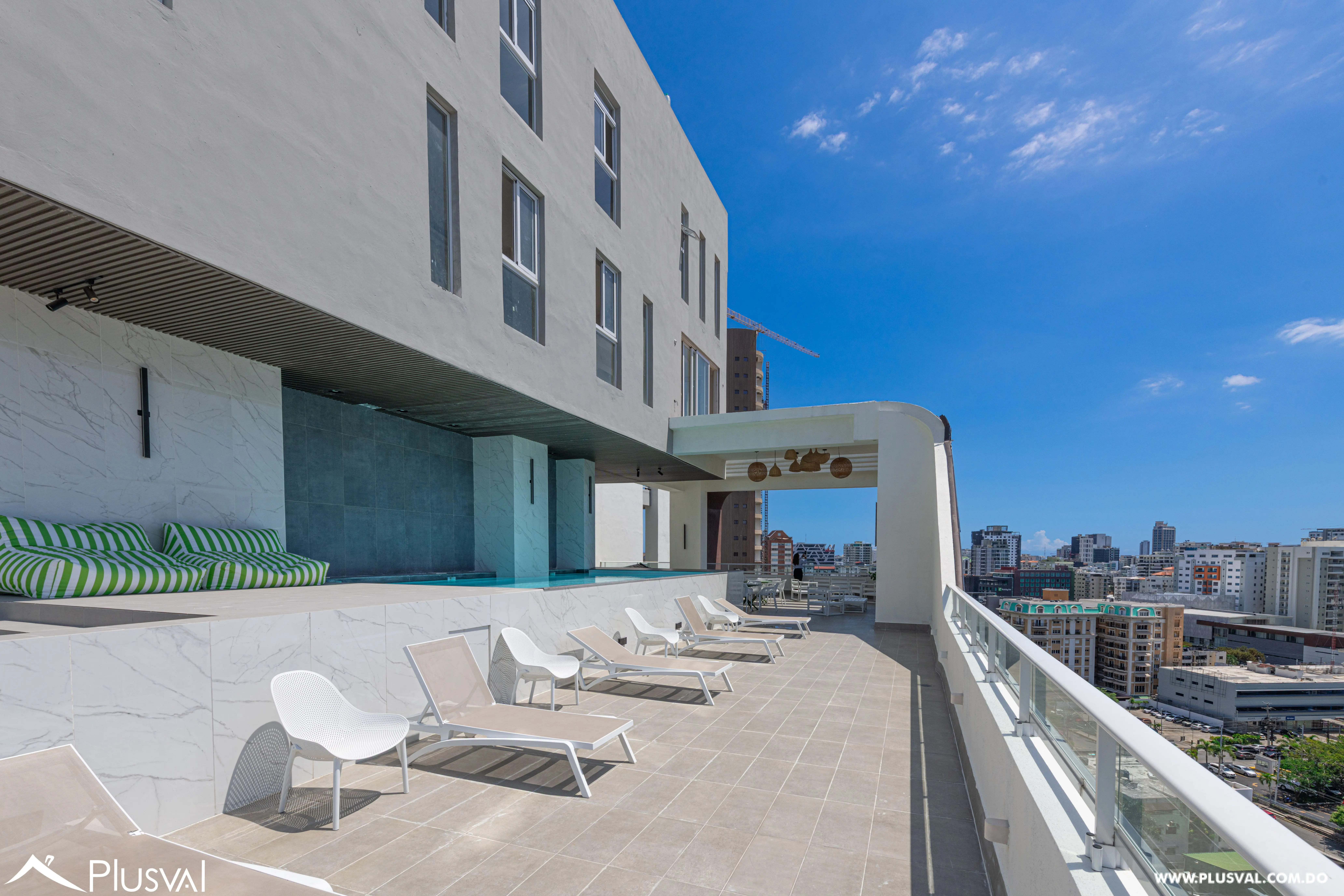 Apartamento Amueblado en Alquiler con Vista Panorámica en Serrallés 493312