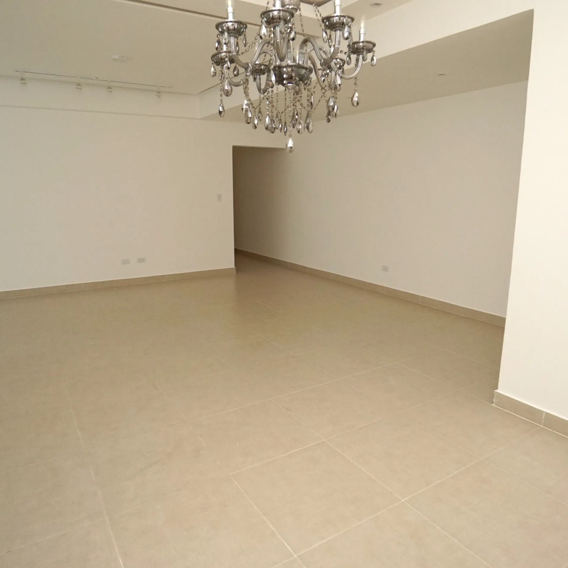 Apartamento en Alquiler, Evaristo Morales 438214