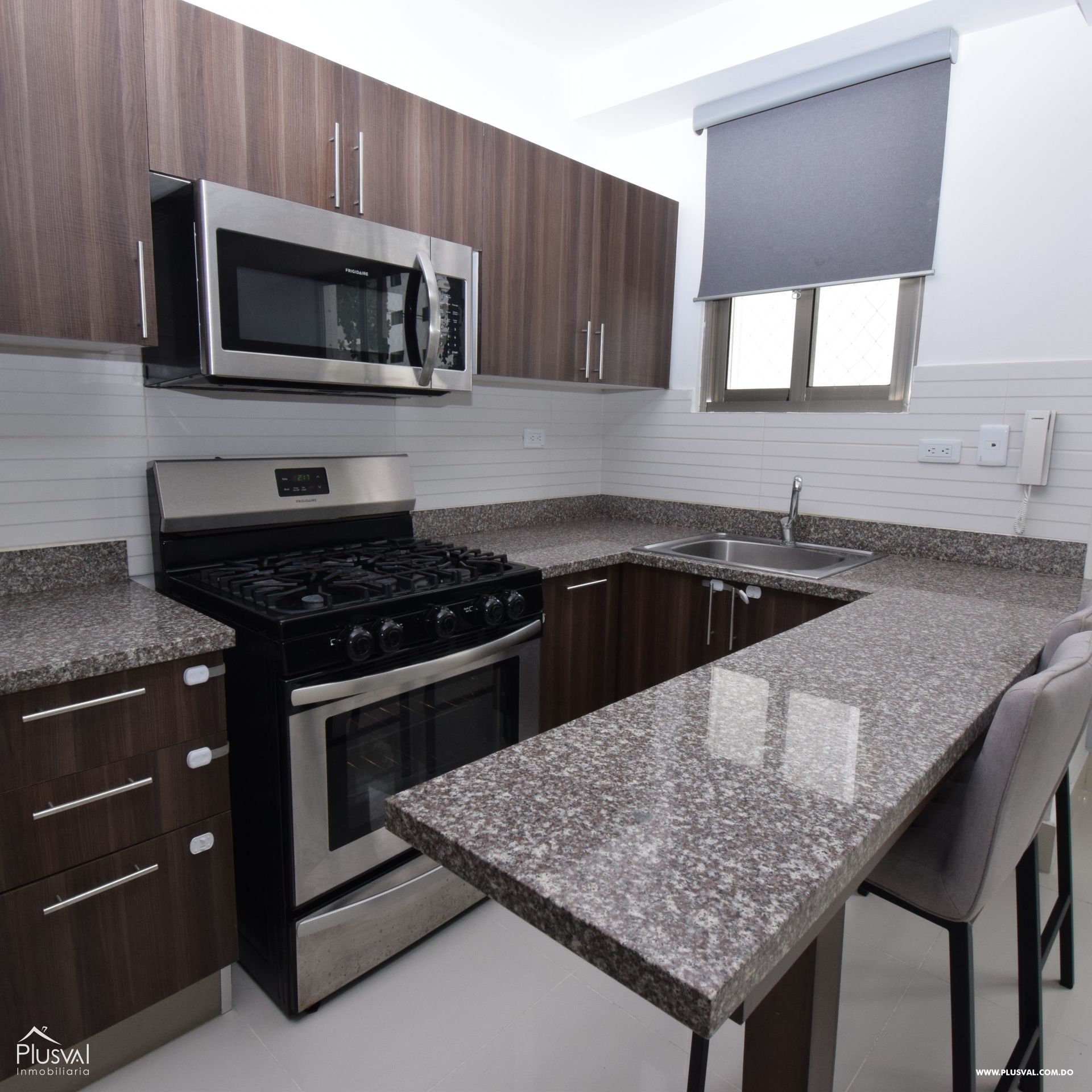 Amplio apartamento en alquiler vacio en Naco 214187