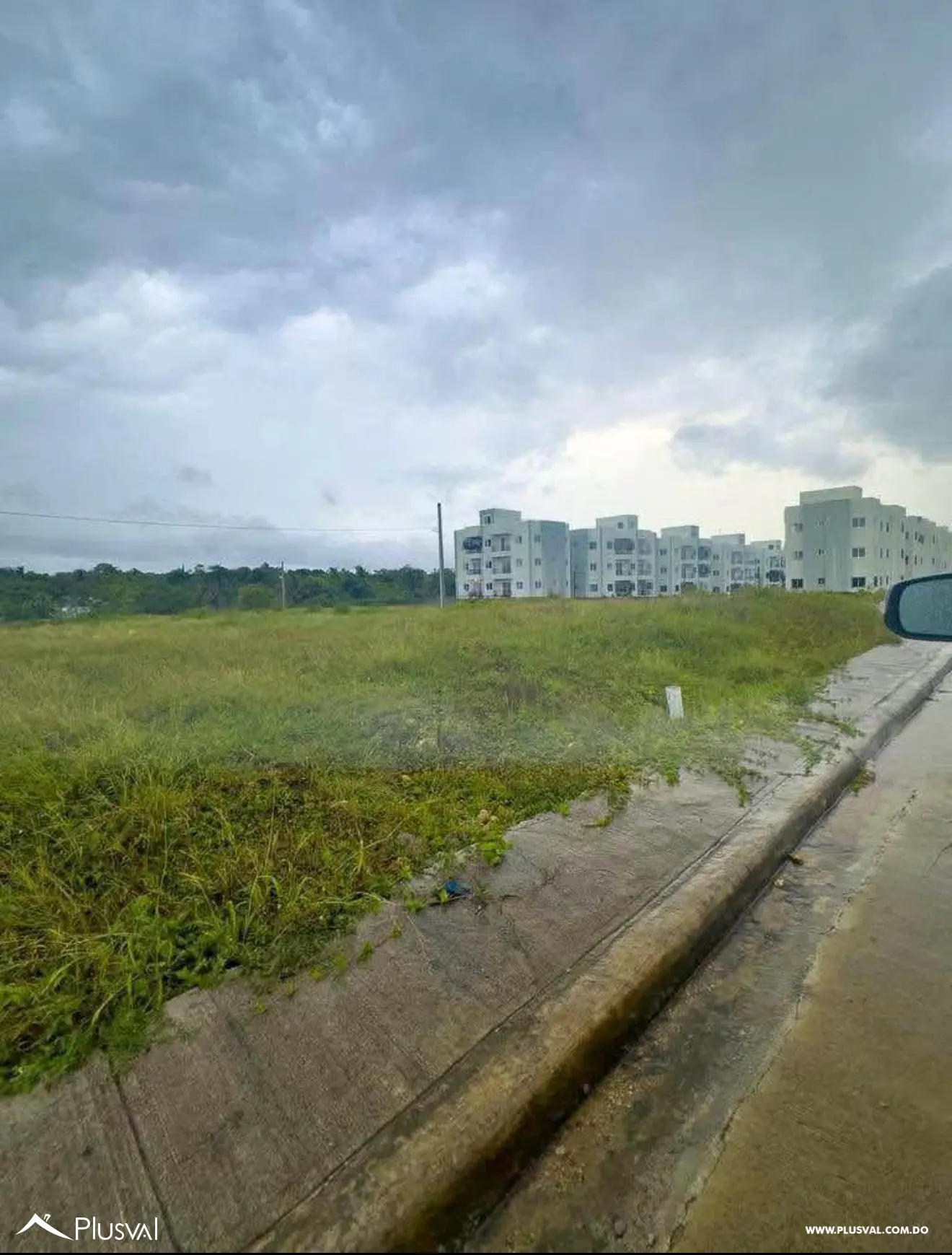 ¡Oportunidad de Inversión! Se vende solar de 200 m² con título en Residencial Moraima Norte 453517
