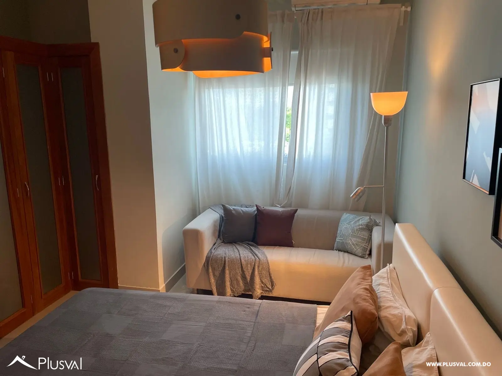 Apartamento amueblado en Alquiler, de 1 habitación en Evaristo Morales. 489407