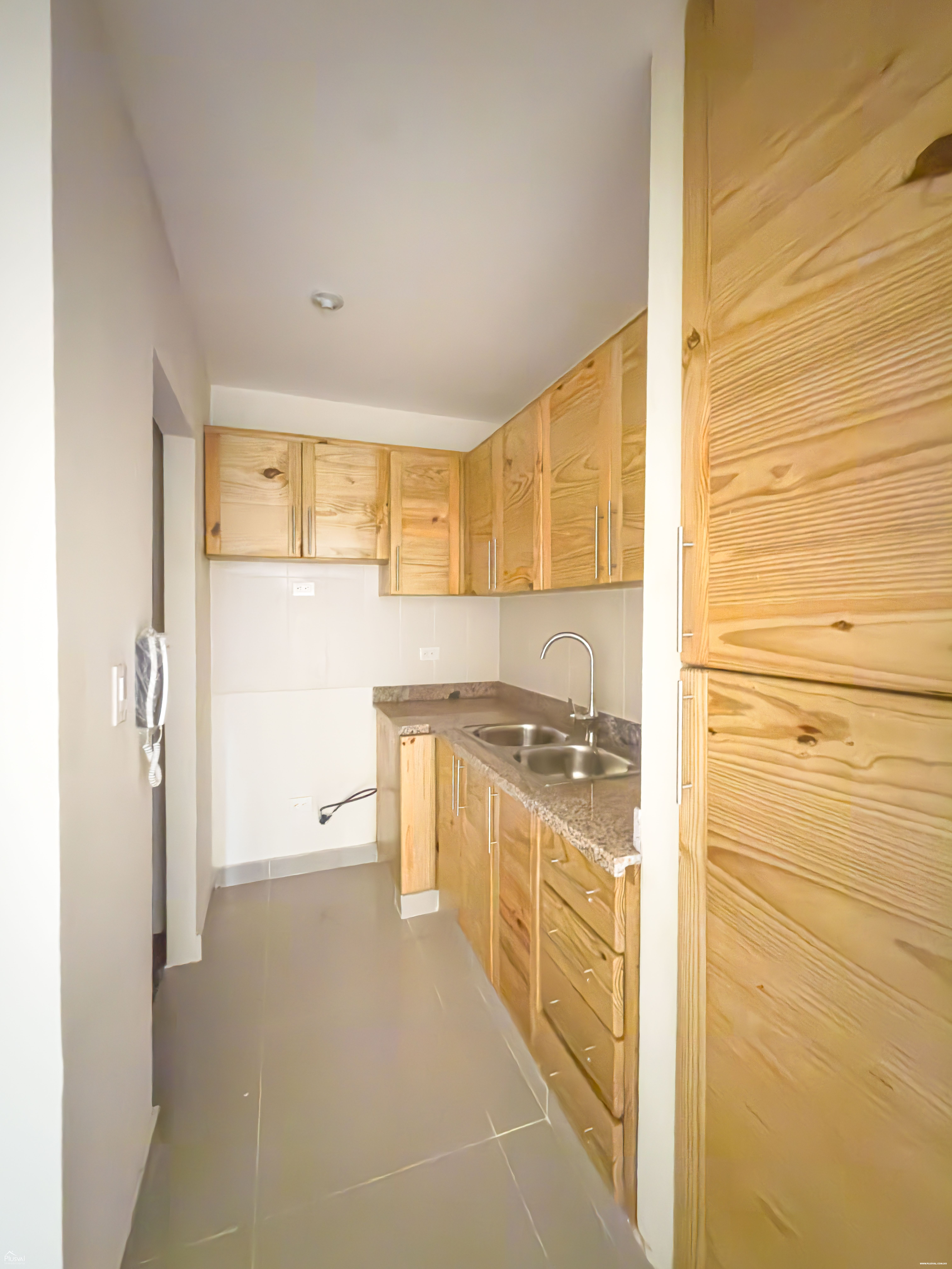 Apartamento en Venta en Santo Domingo Este con 3 Habitaciones + 1 parqueo 476127