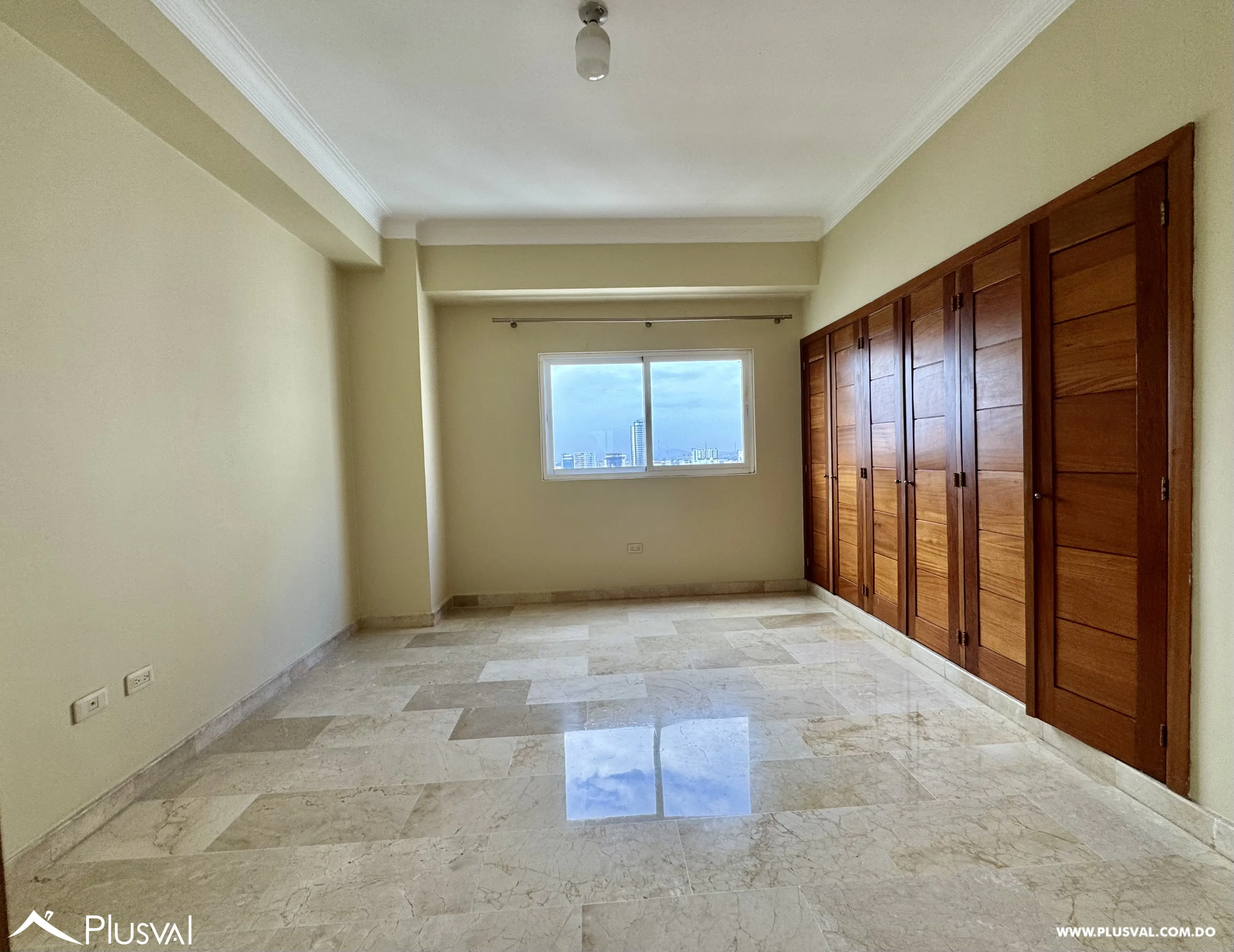 Vendo Amplio y Maravilloso Pent House en una de las Zonas mas Exclusivas de La Esperilla 490614