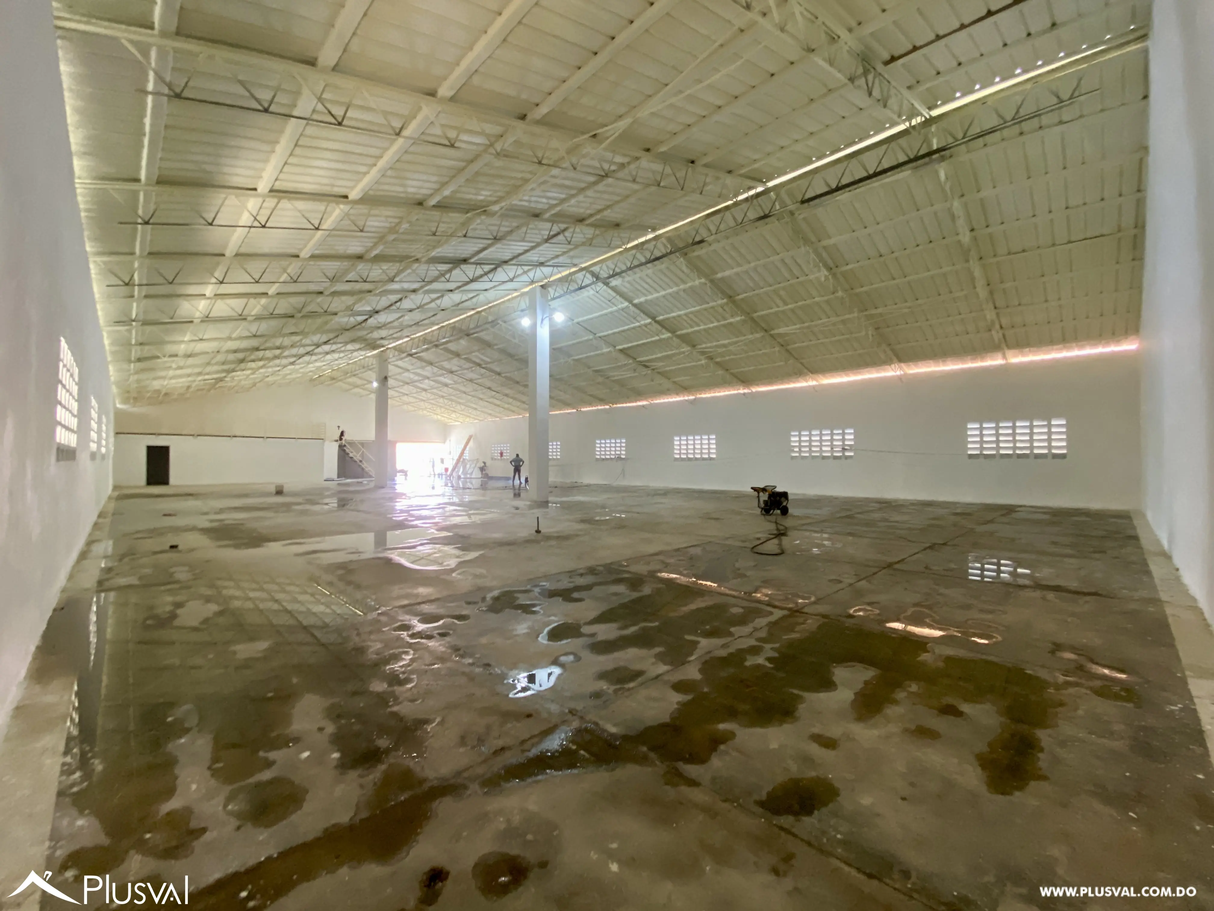Alquiler de Nave Industrial 800 m² con oficinas y mezzanine en la Av. Independencia 455428