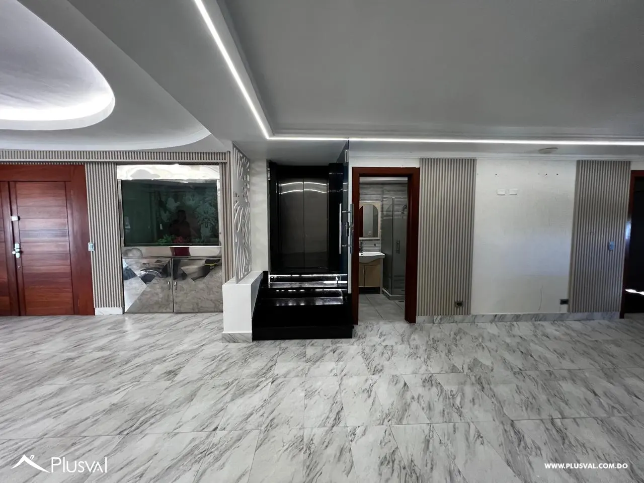 Penthouse de 3 Niveles en Venta en Alma Rosa I con Vista al Mar y Amplios Espacios – Santo Domingo Este 474783