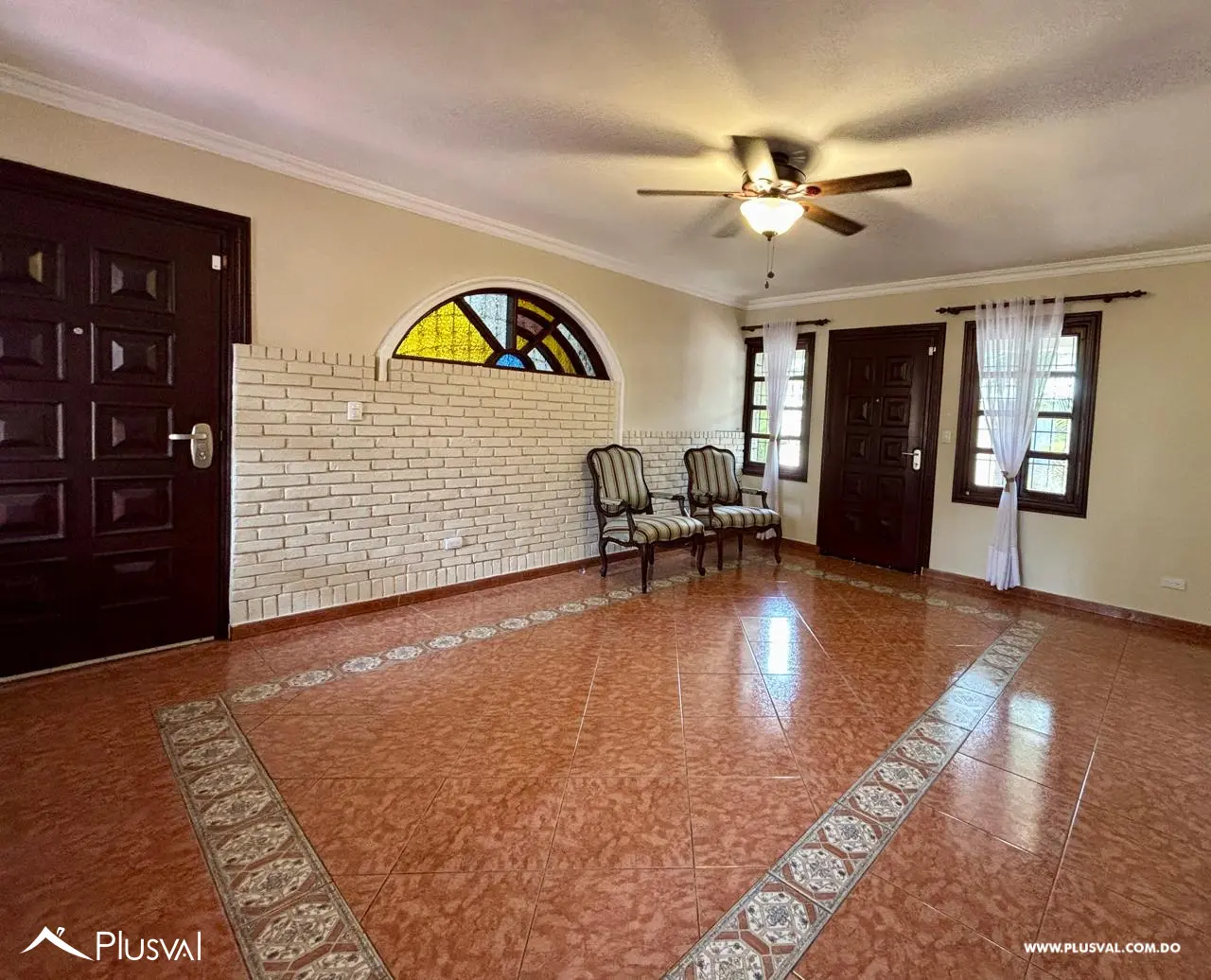 Amplia y clásica casa en alquiler en la mejor zona de Bella Vista 457950