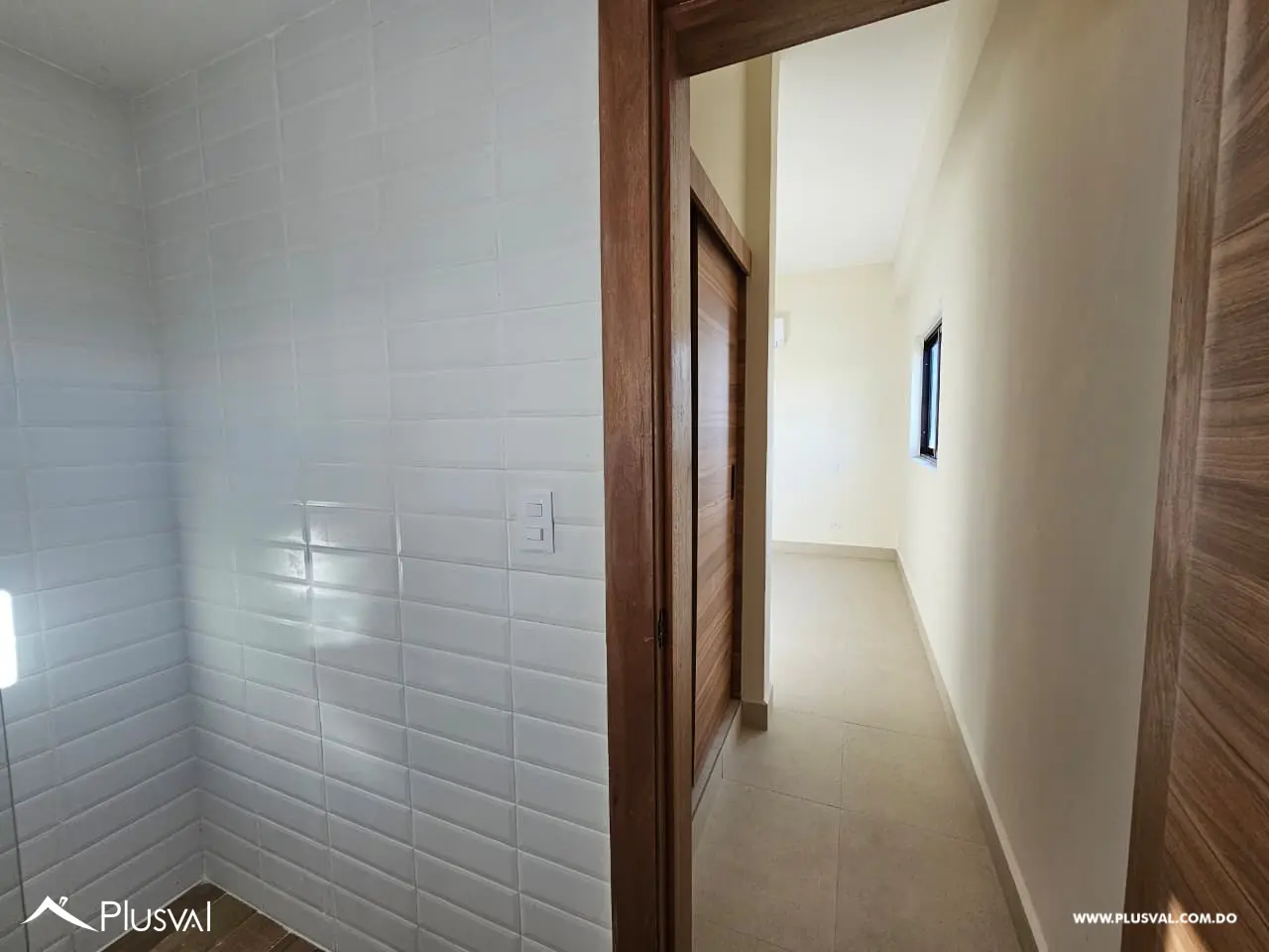 Casa en renta con piscina, terraza y jardín privado, amplios espacios y concepto abierto 477970