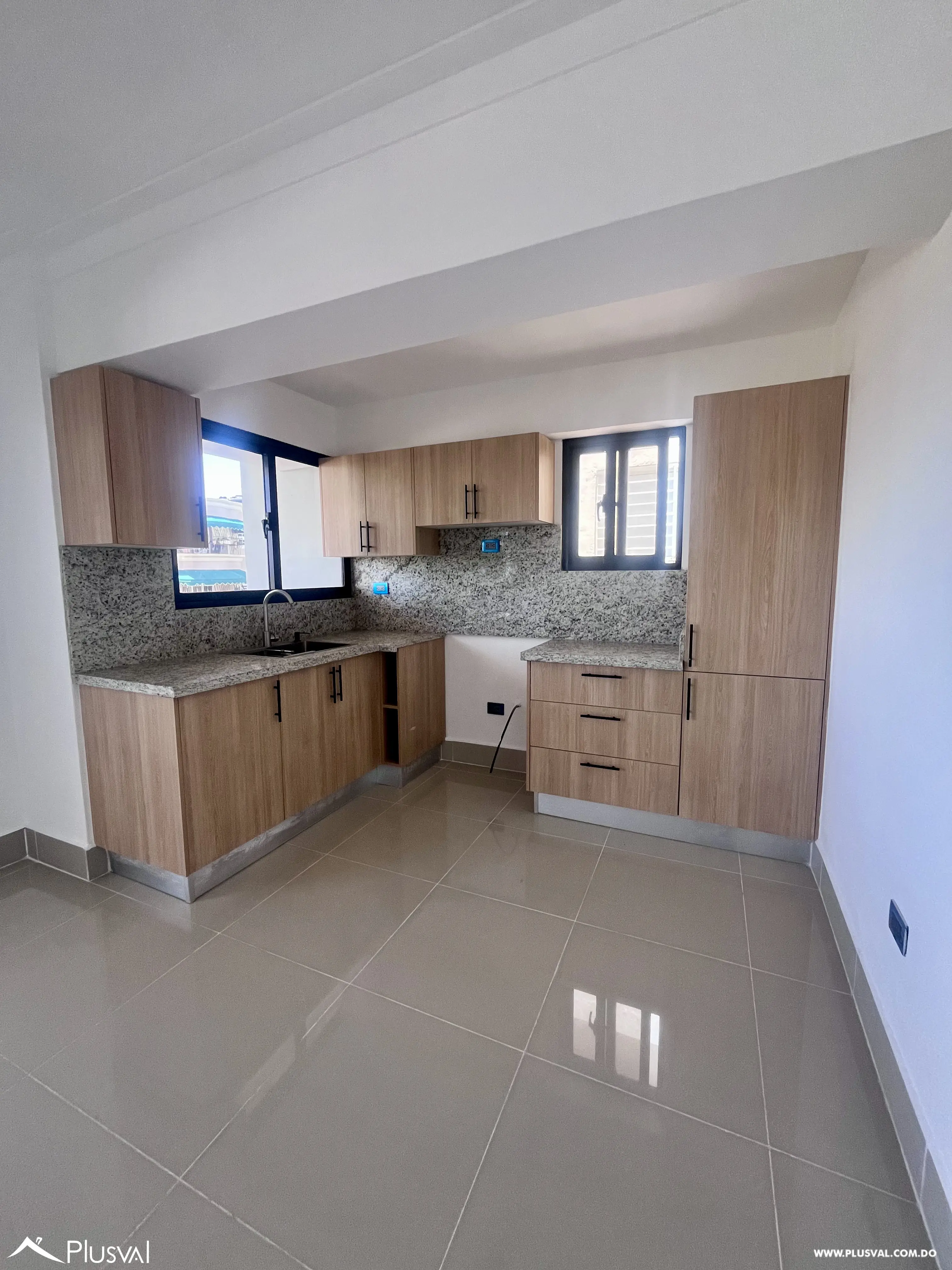 Proyecto en construcción en urbanización tropical en venta 500866