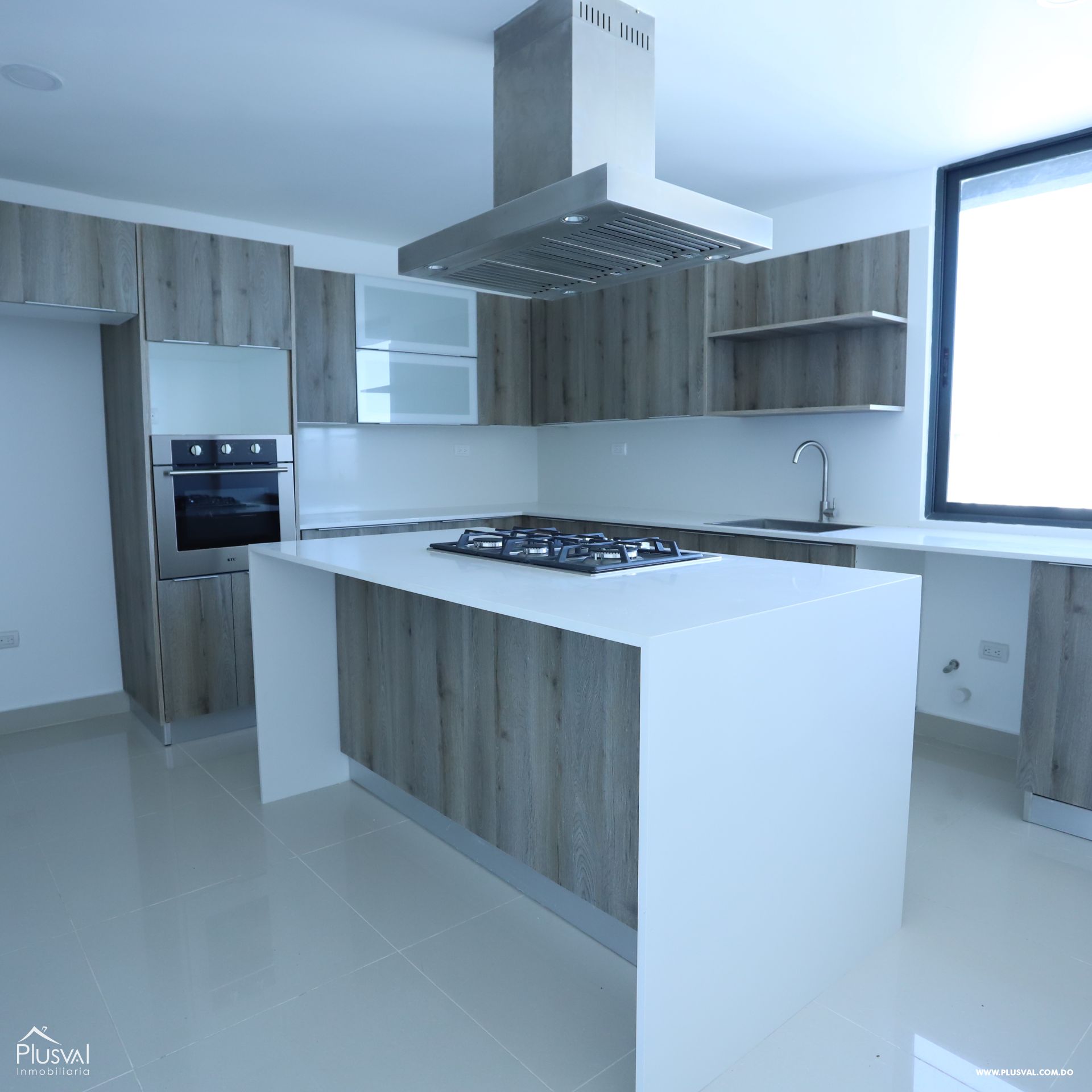 Apartamento Pent-House en Piso 10 con Hermosas Vistas en LIVERA, Santiago 322034