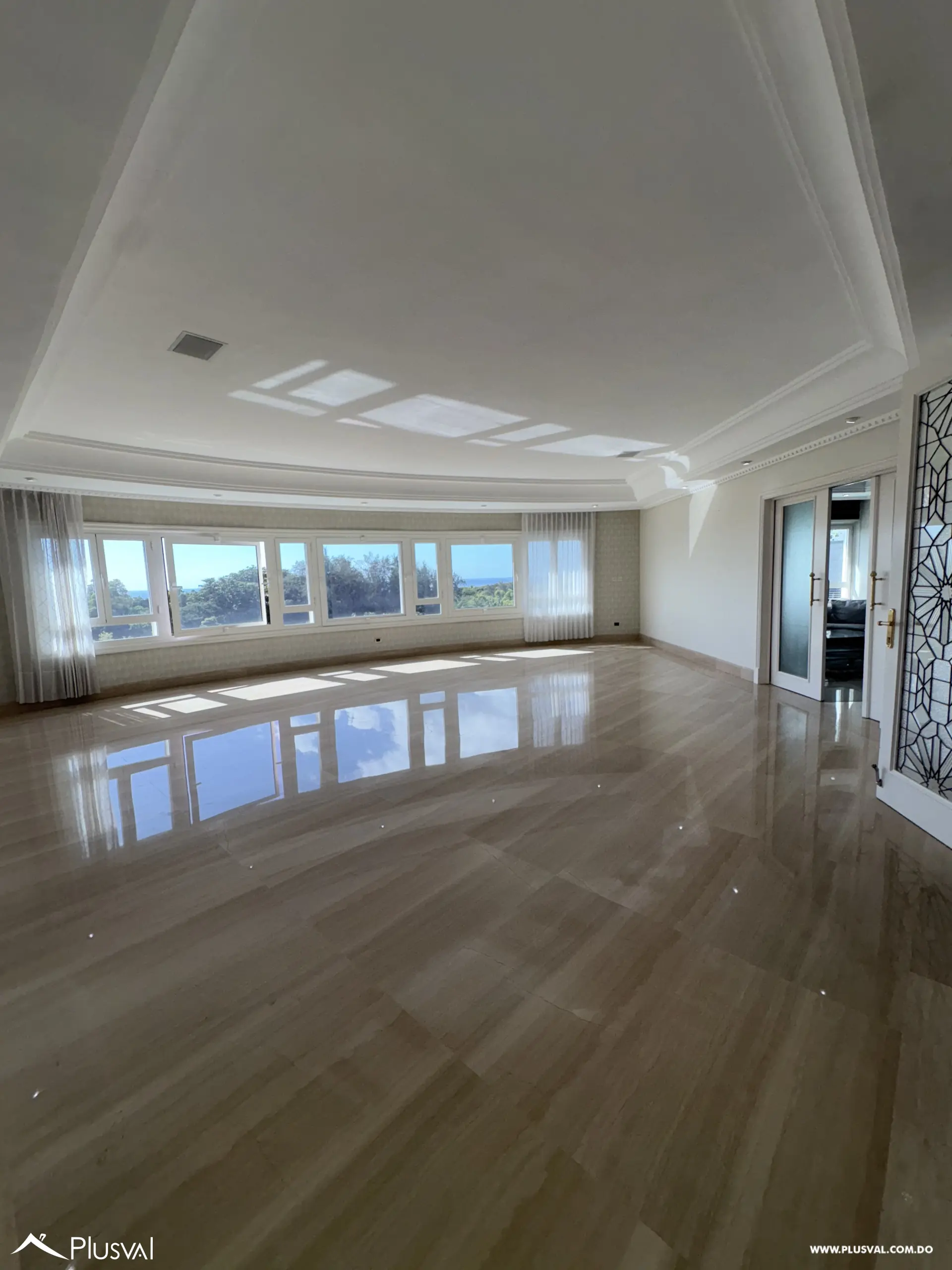 Apartamento en alquiler en plena Anacaona frente al parque 481984