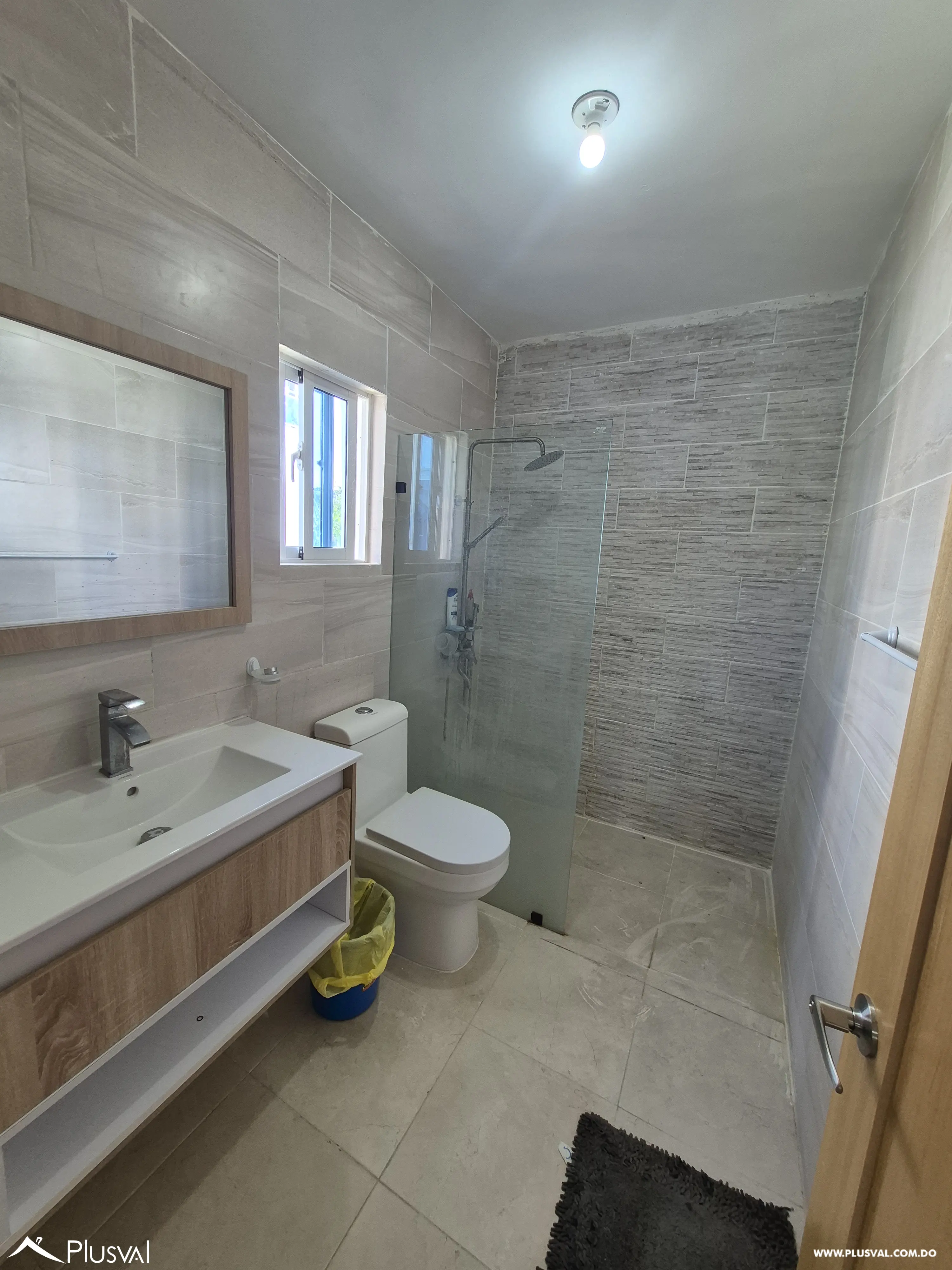 ESPACIOSA CASA EN VENTA EN REPUBLICA COLOMBIA EN RESIDENCIAL CERRADO 460264