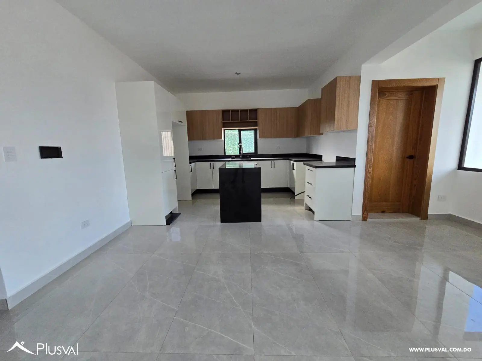 Comodo y Amplio Apartamento en Venta Ubicado en Los Laureles 526770