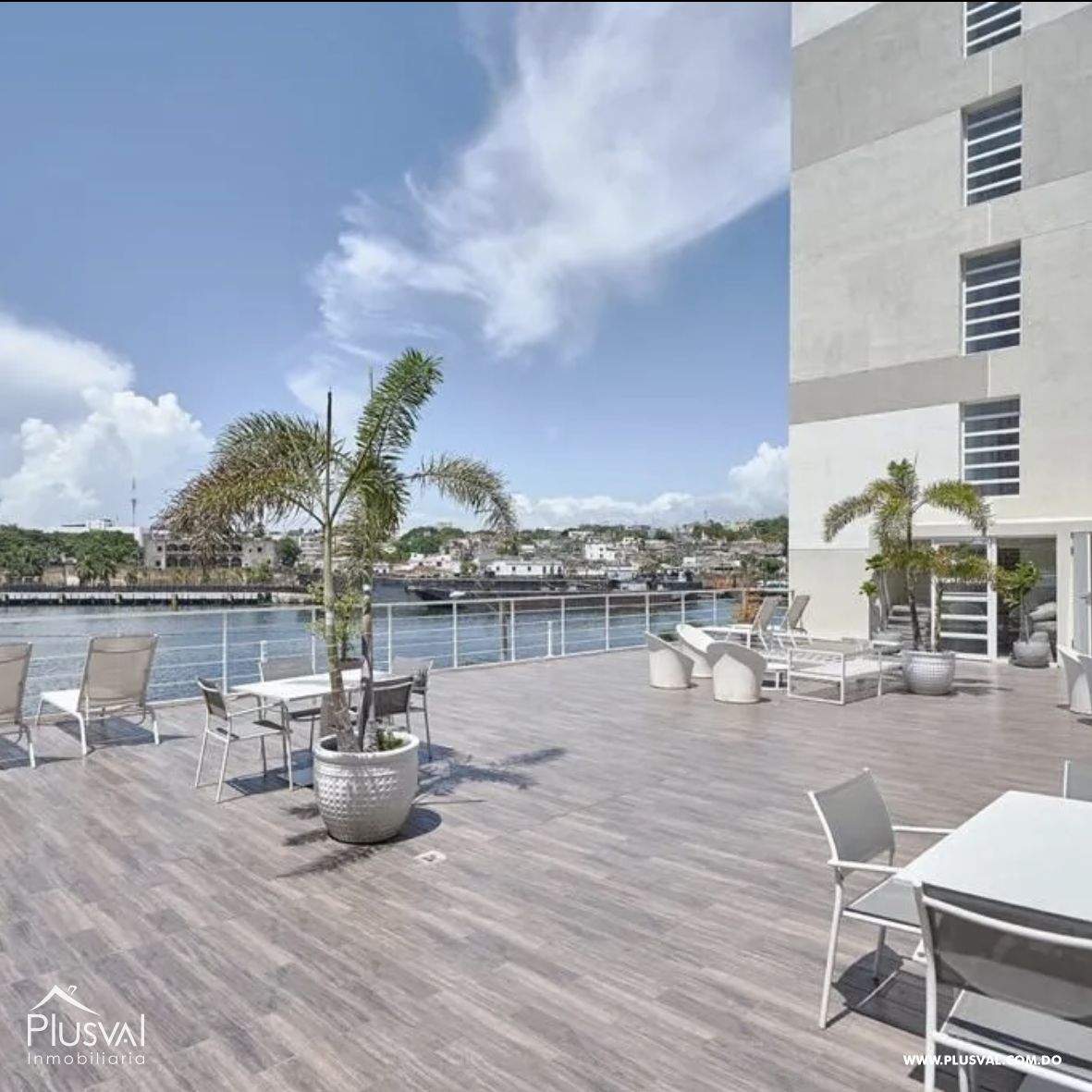 Apartamento En Venta Próximo a la Zona Colonial 388790
