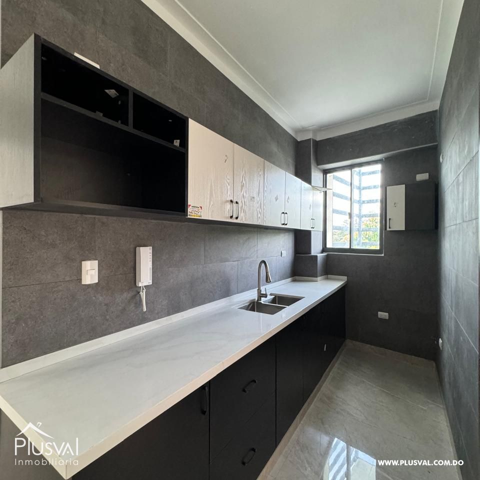 Amplio apartamento en venta en Paraíso 359920