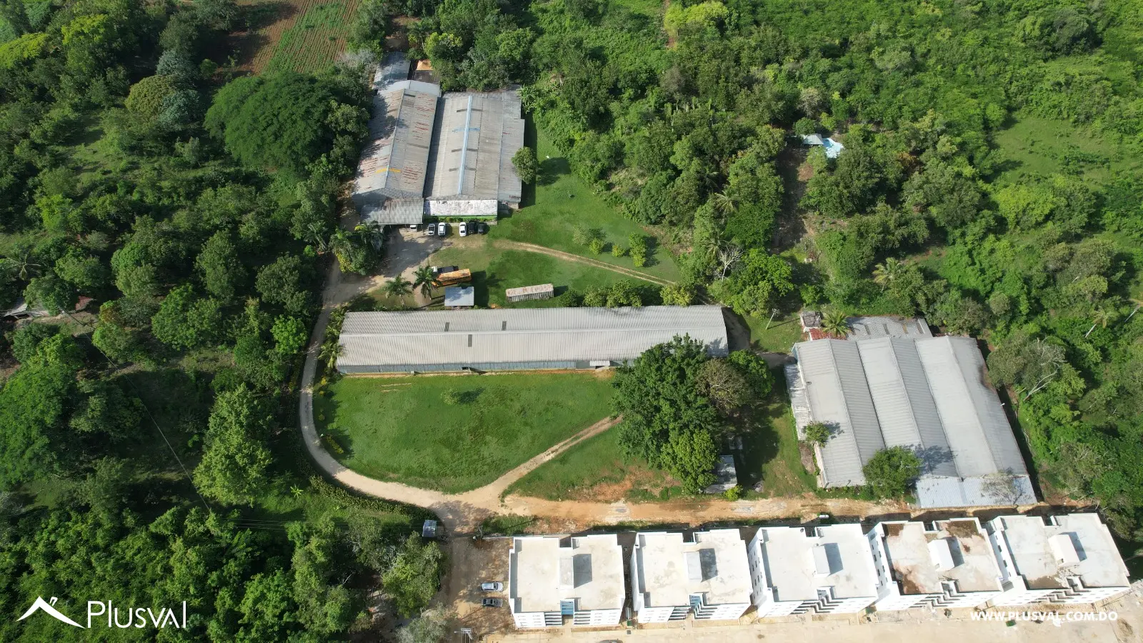 Terreno con nave disponible, perfecto para inversión comercial o expansión empresarial. 507298