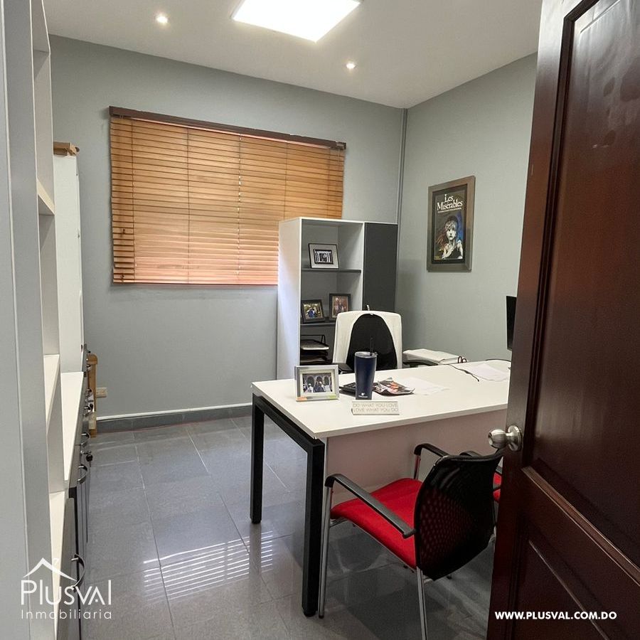 Amplio local en venta en Piantini 306994
