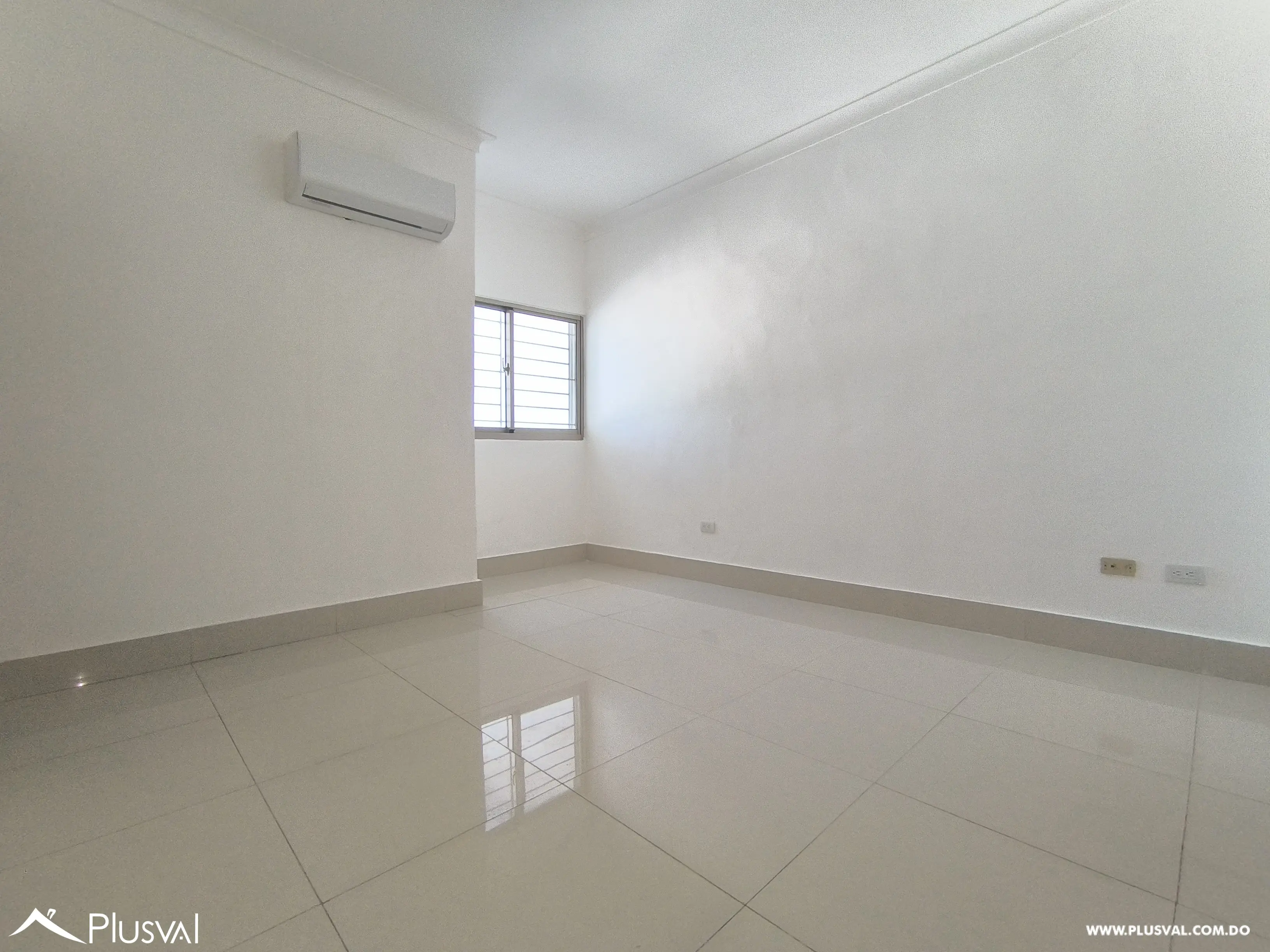 Apartamento en Alquiler, El Millón con Planta Full y Parqueos Paralelos 469212