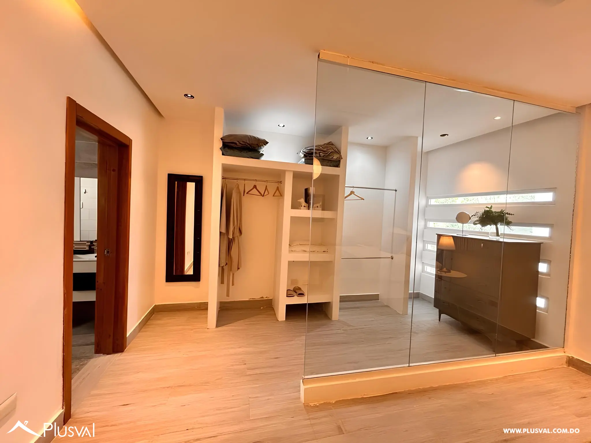 Alquiler apartamento semi amueblado con 3 habitaciones. 470614