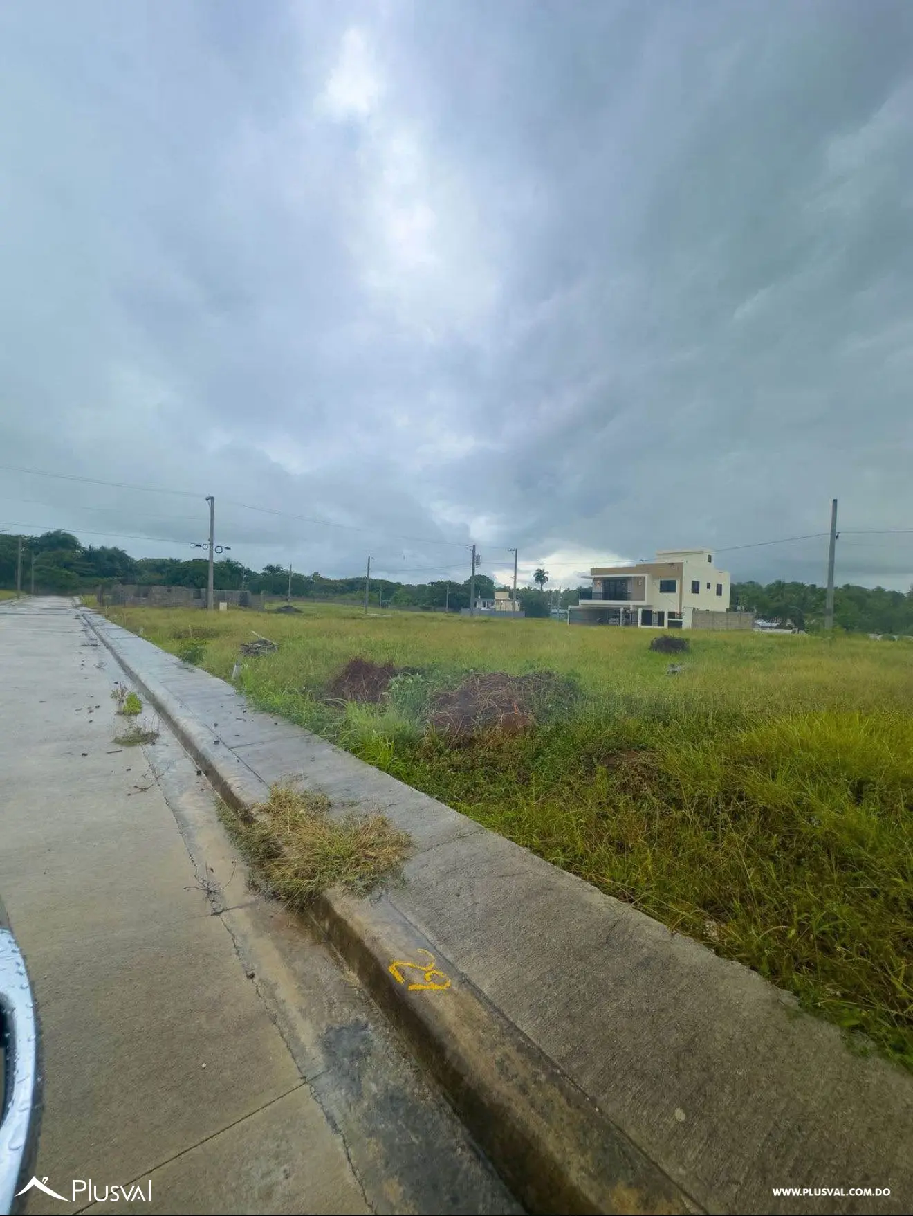 ¡Oportunidad de Inversión! Se vende solar de 200 m² con título en Residencial Moraima Norte 453518