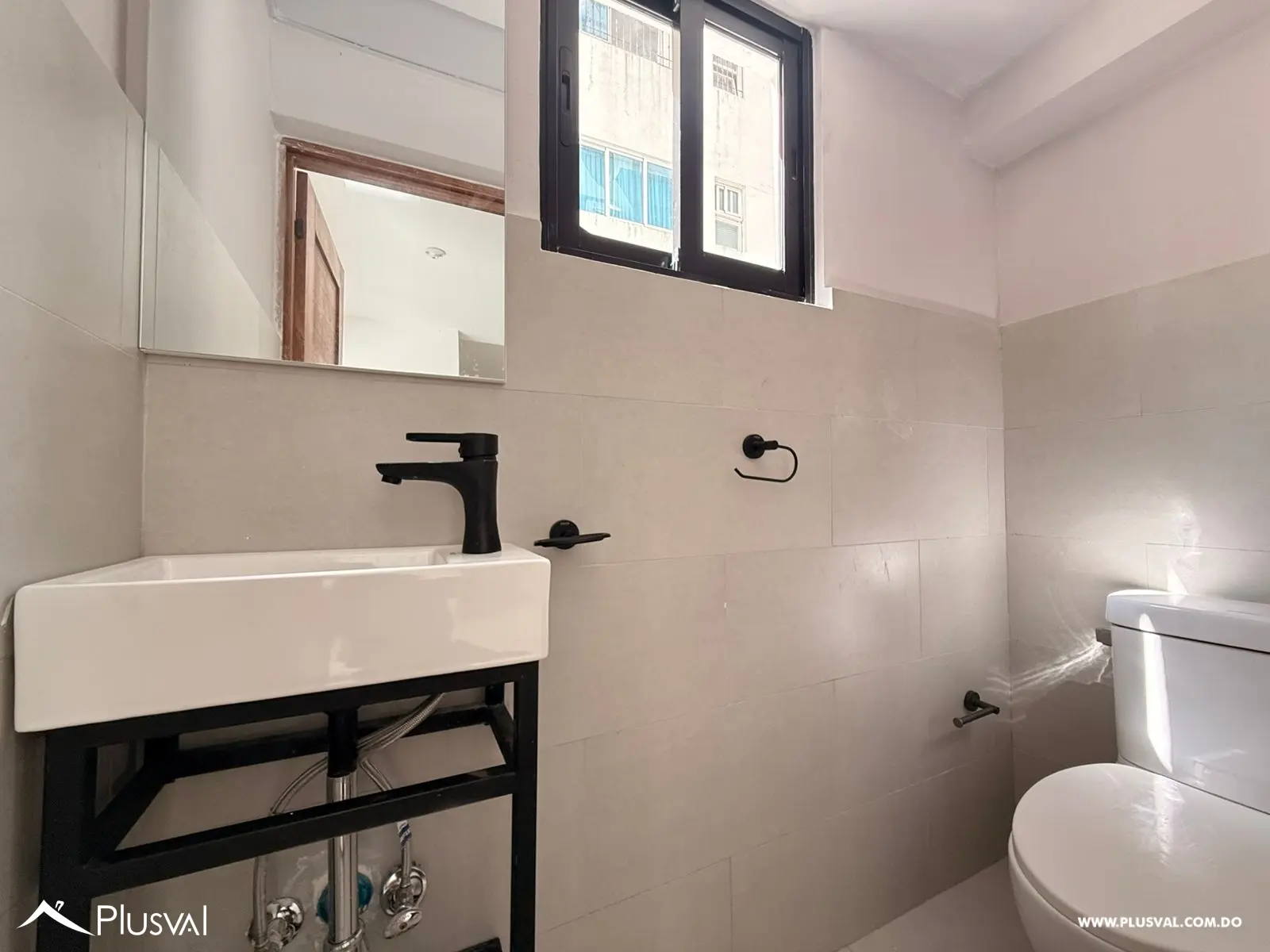 Apartamento en alquiler con línea blanca en Serralles 477040