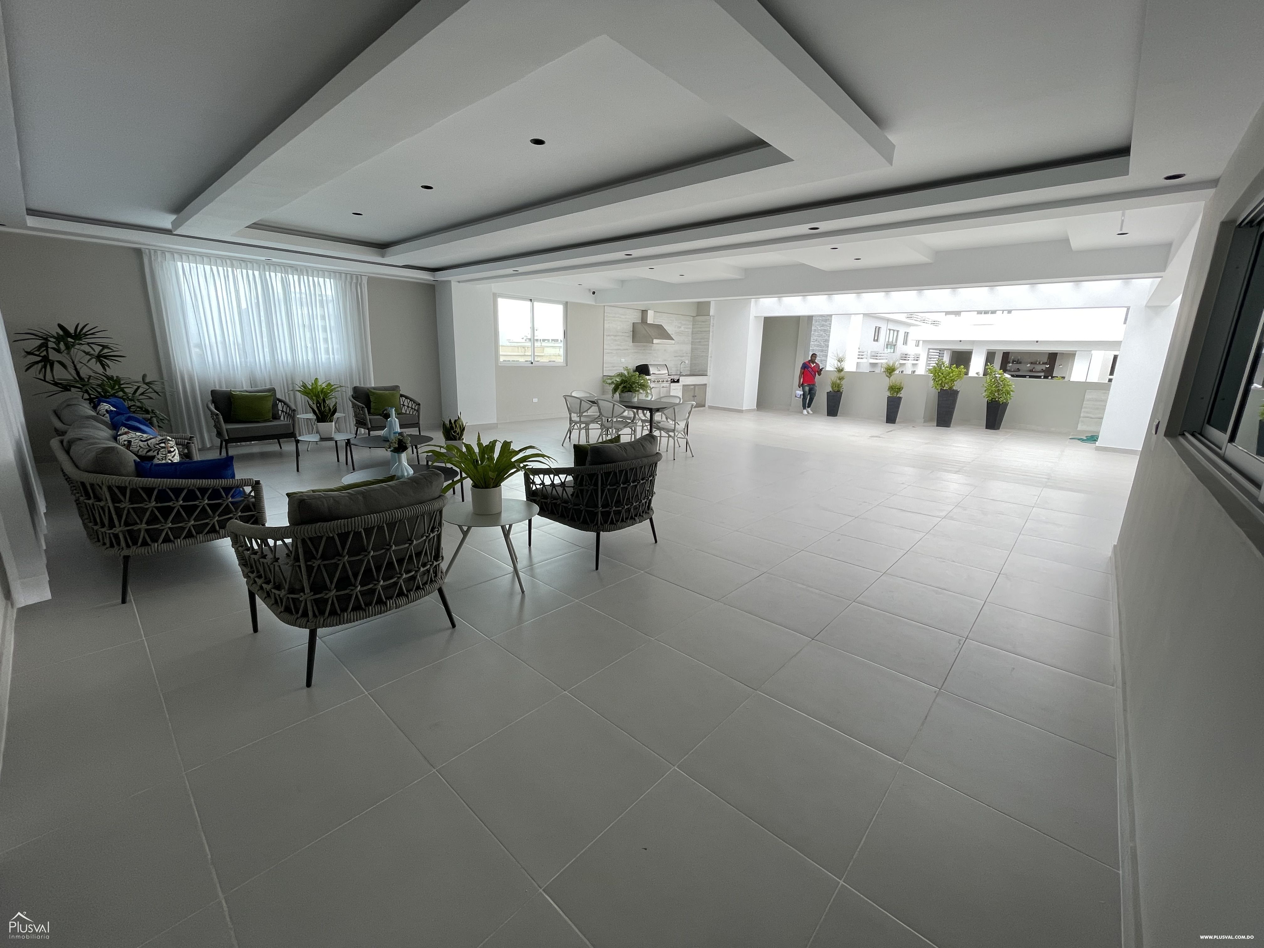 Apartamento en Alquiler en Evaristo Morales con Amplio Balcón 297045