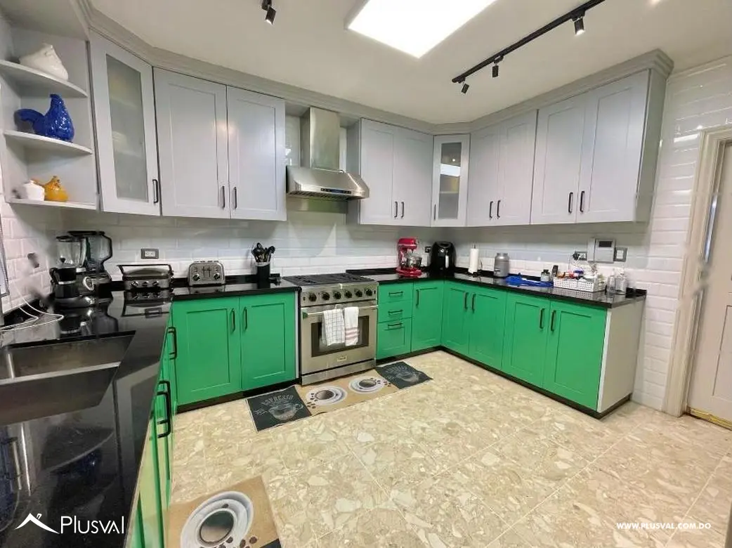Casa en alquiler amueblada finamente con Patio y  Jacuzzi  en la mejor zona en Los Ríos 528226