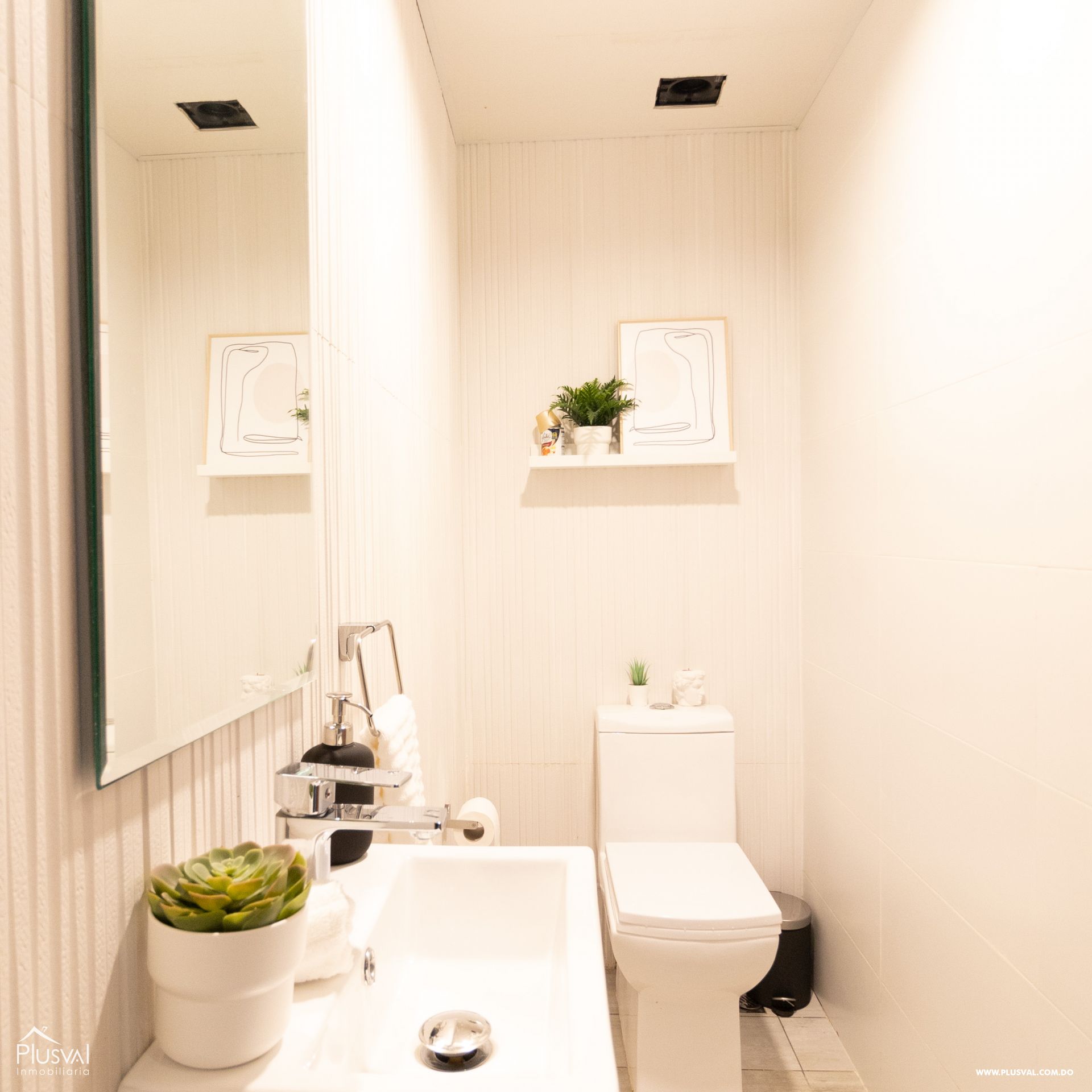 Apartamento en Venta en Piantini. 374576