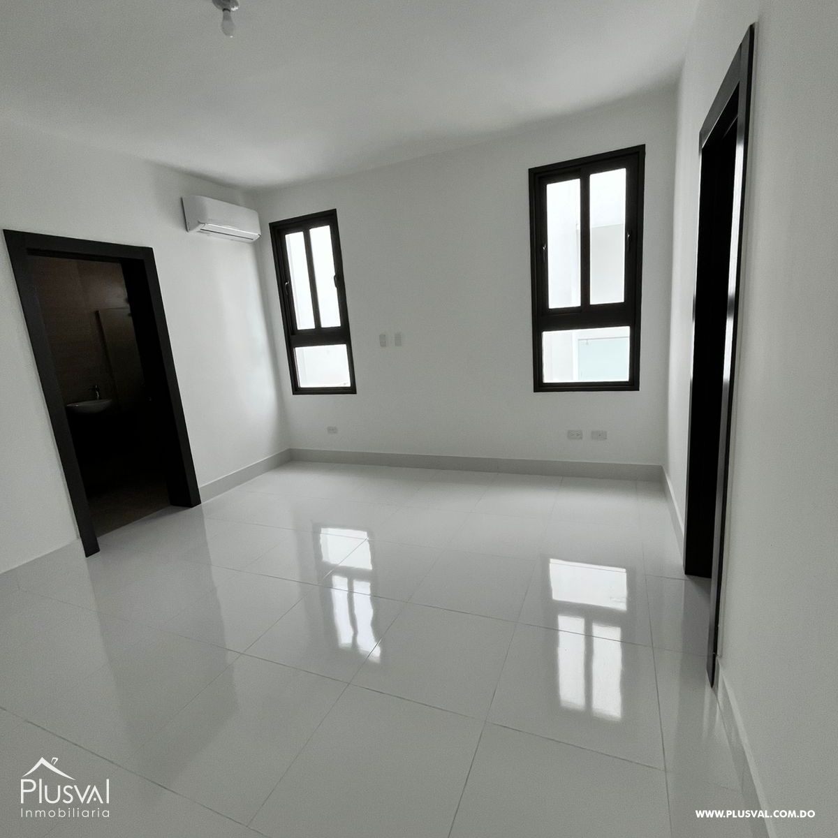 Apartamento Tipo Pent-House en alquiler en Cerro Hermoso con Increíbles Vistas 484108
