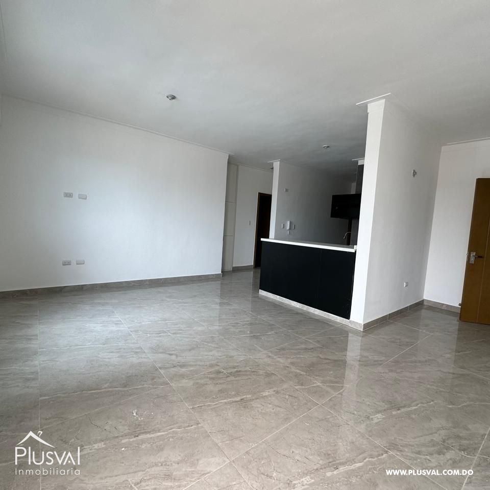 Amplio apartamento en venta en Paraíso 359903