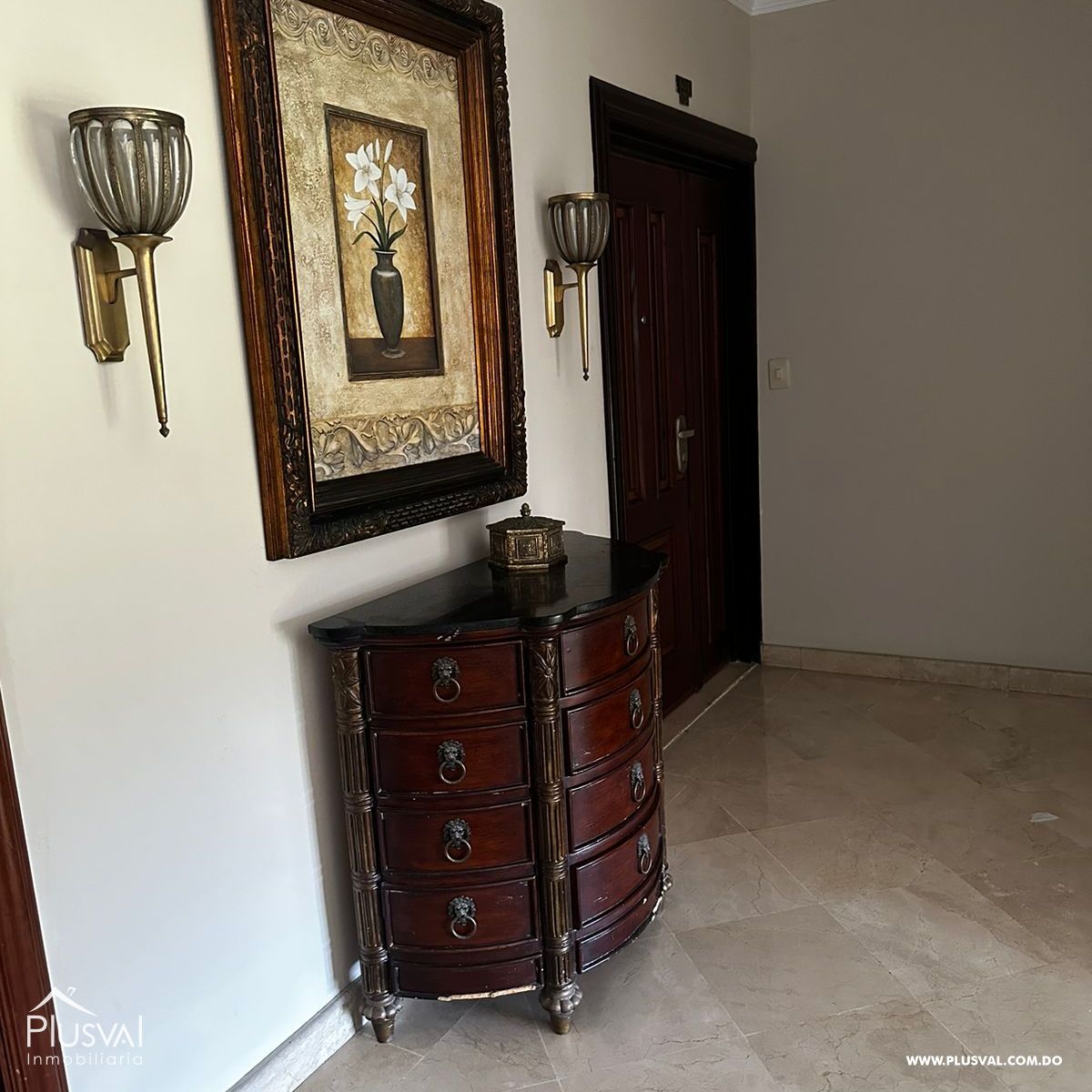 Hermoso y amplio apartamento en La Esperilla, cerca de comodidades, educación y accesos principales. 383709