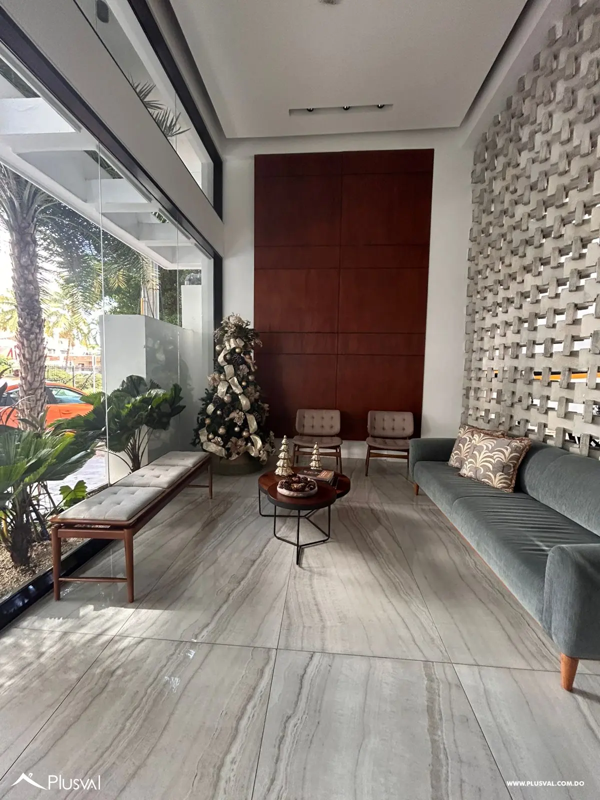 Amplio Apartamento en Venta En Naco 477255