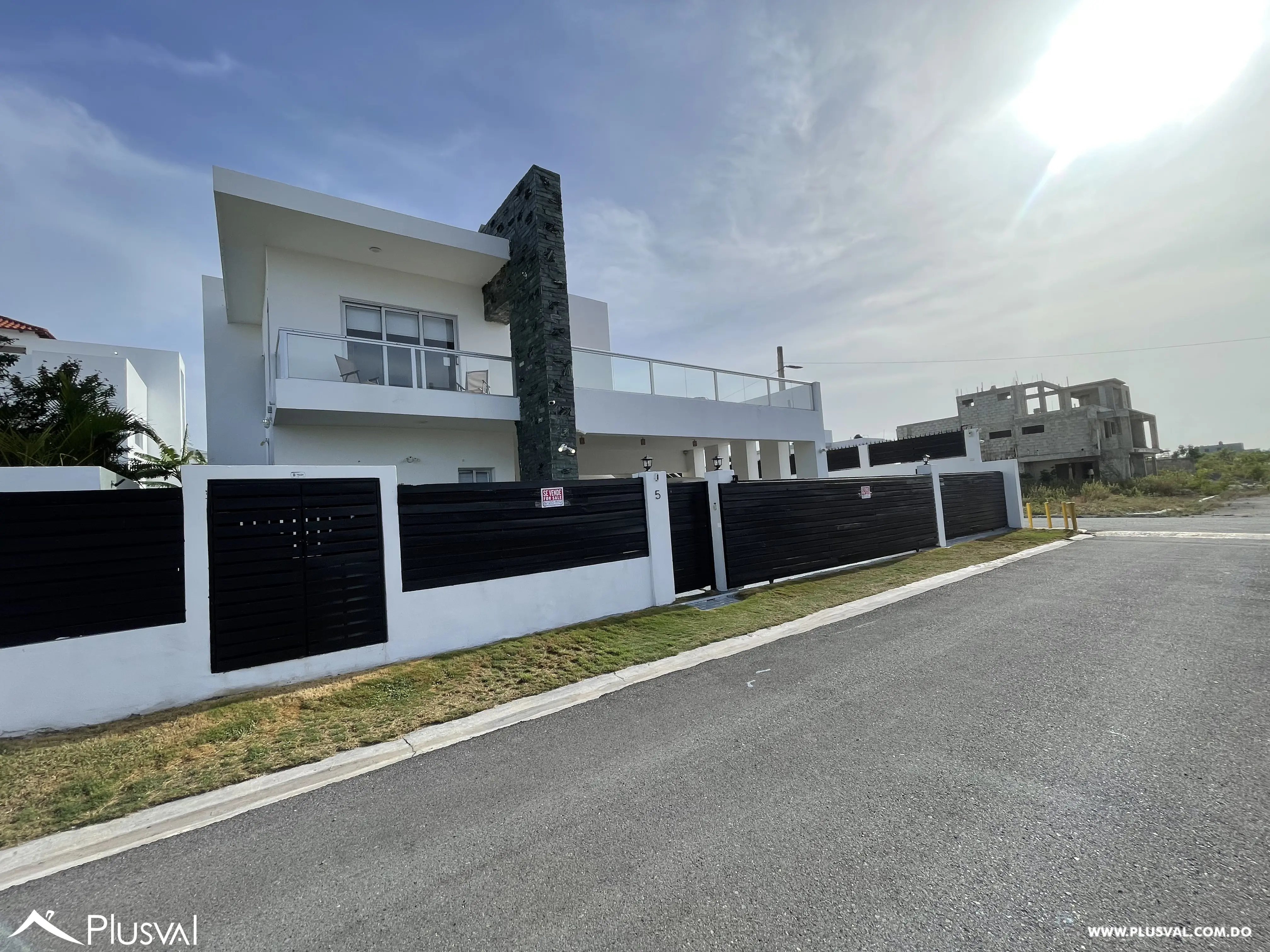VILLA EN VISTA CATALINA,  LA ROMANA A SOLO 10 MINUTOS DE CASA DE CAMPO 522095