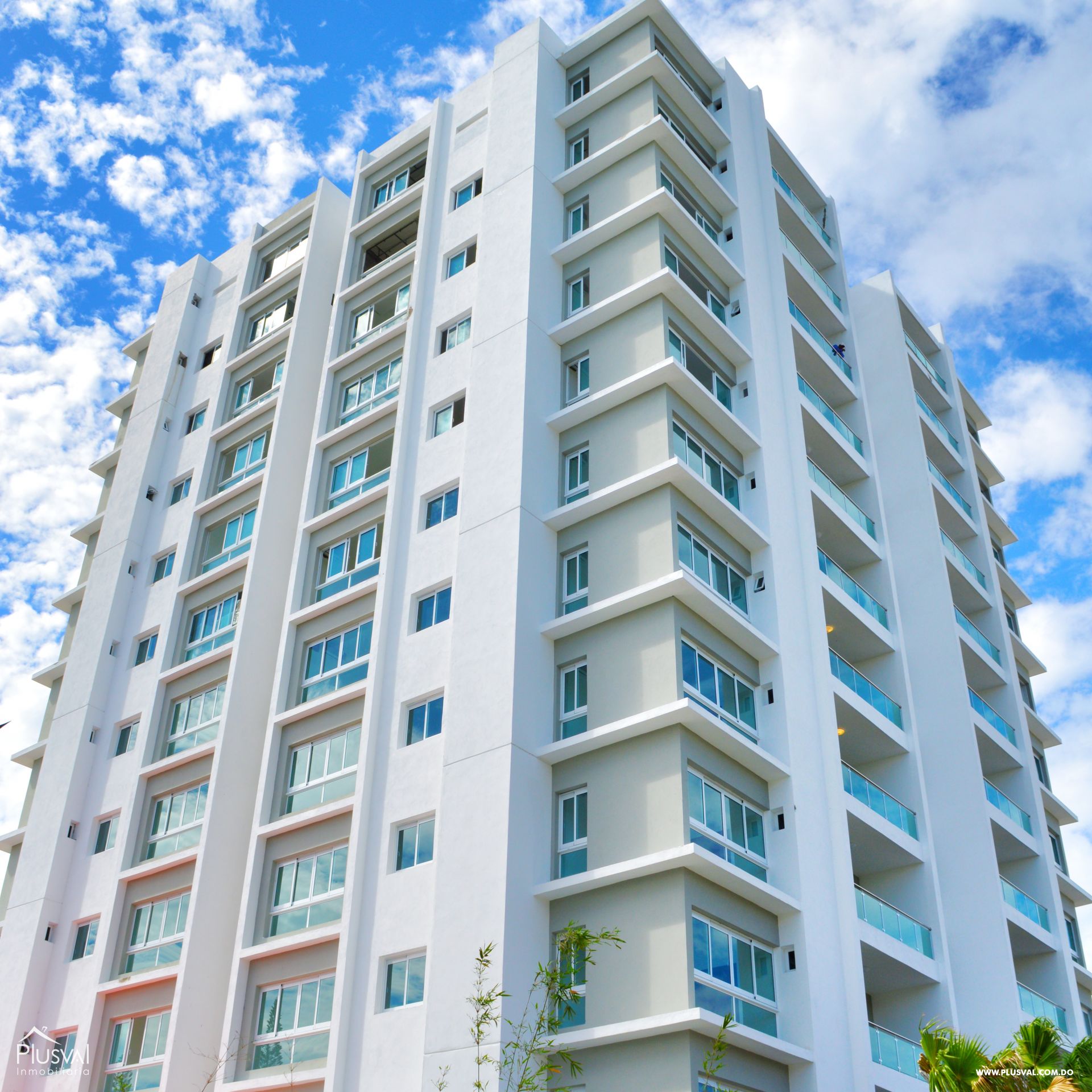 Amplio Apartamento Amueblado en Alquiler Ubicado en Zona Céntrica de Santiago. 234866